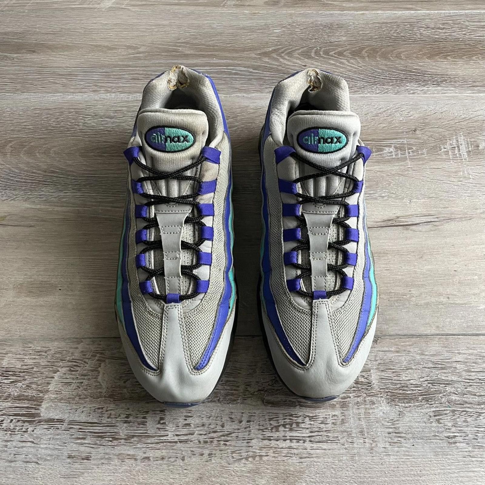 Nike NIKE • Air Max '95 "Wolf Grey Grape" (12M) Size US 12 / EU 45 - 4 Thumbnail