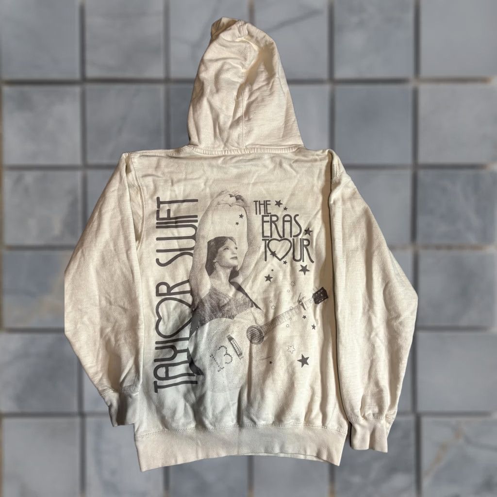 Vintage Taylor Swift Hoodie Womens Small White The Eras Tour Graphic Fleece Sweatshirt Size S / US 4 / IT 40 - 1 Thumbnail