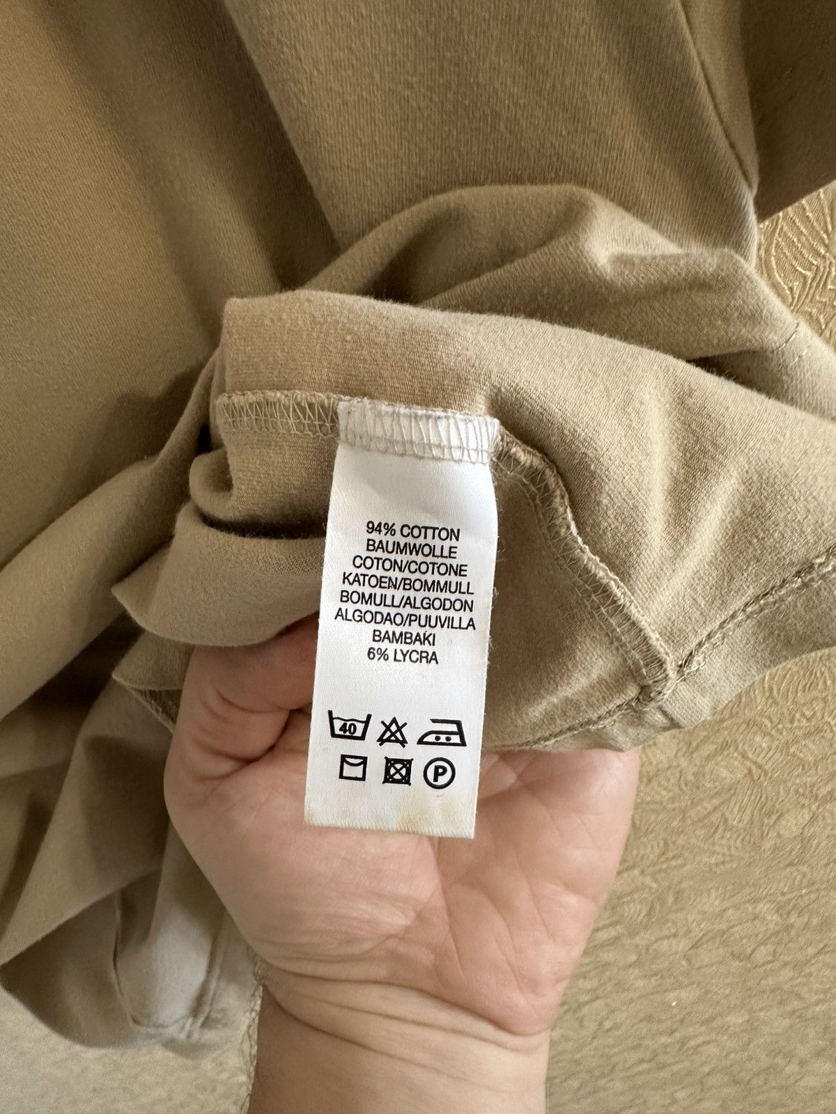 Burberry Burberry size fits M Size US M / EU 48-50 / 2 - 6 Thumbnail