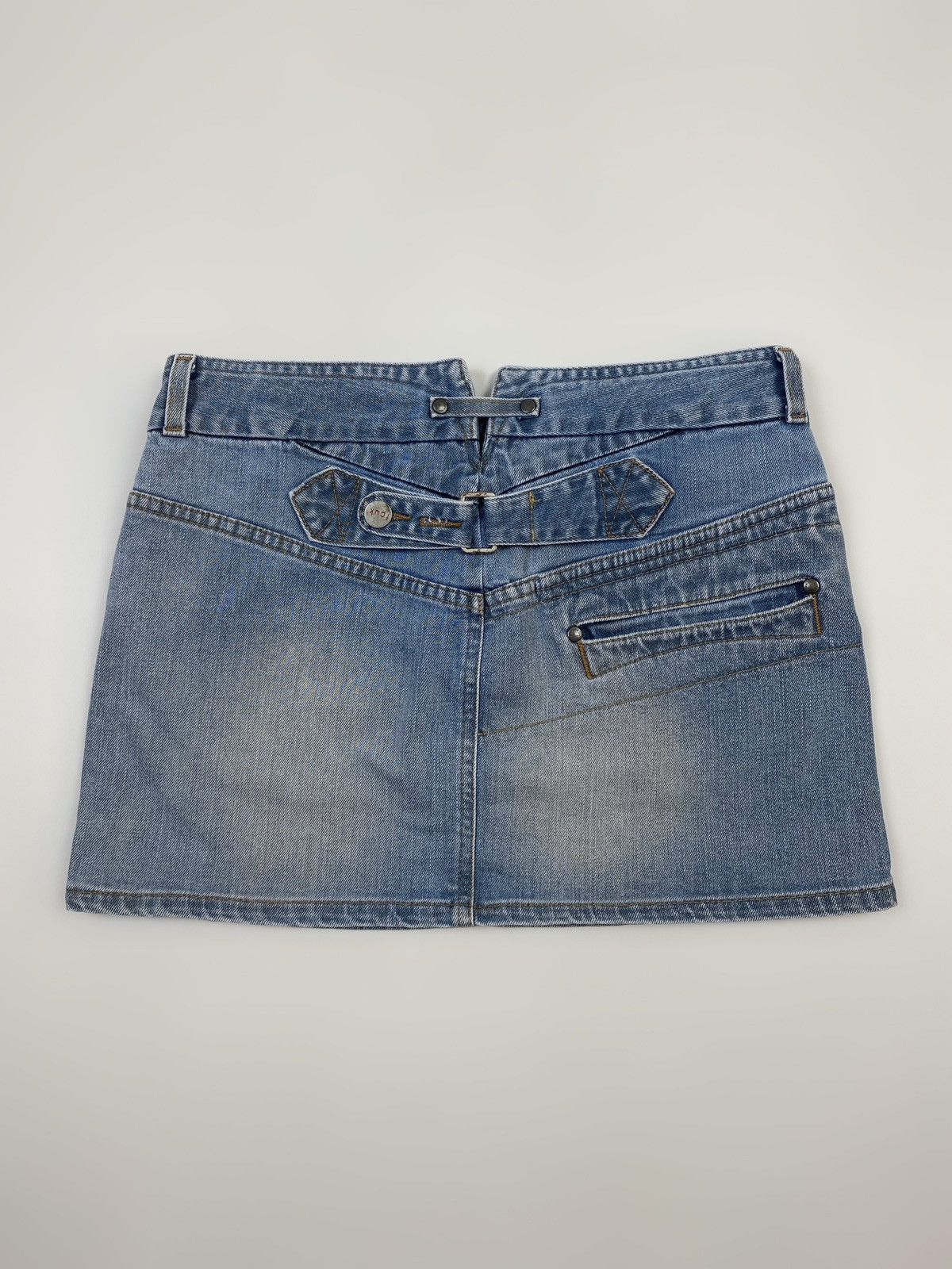 FCUK Y2K Vintage FCUK Washed Buckle Back Denim Mini Skirt Size 30" / US 8 / IT 44 - 3 Thumbnail
