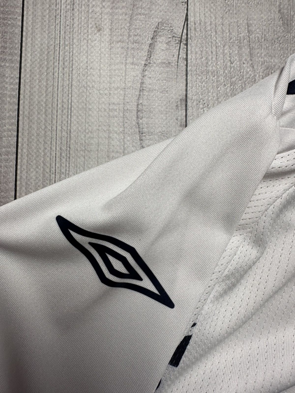 Umbro × Vintage Vintage England soccer jersey Umbro size XL Size US XL / EU 56 / 4 - 5 Thumbnail