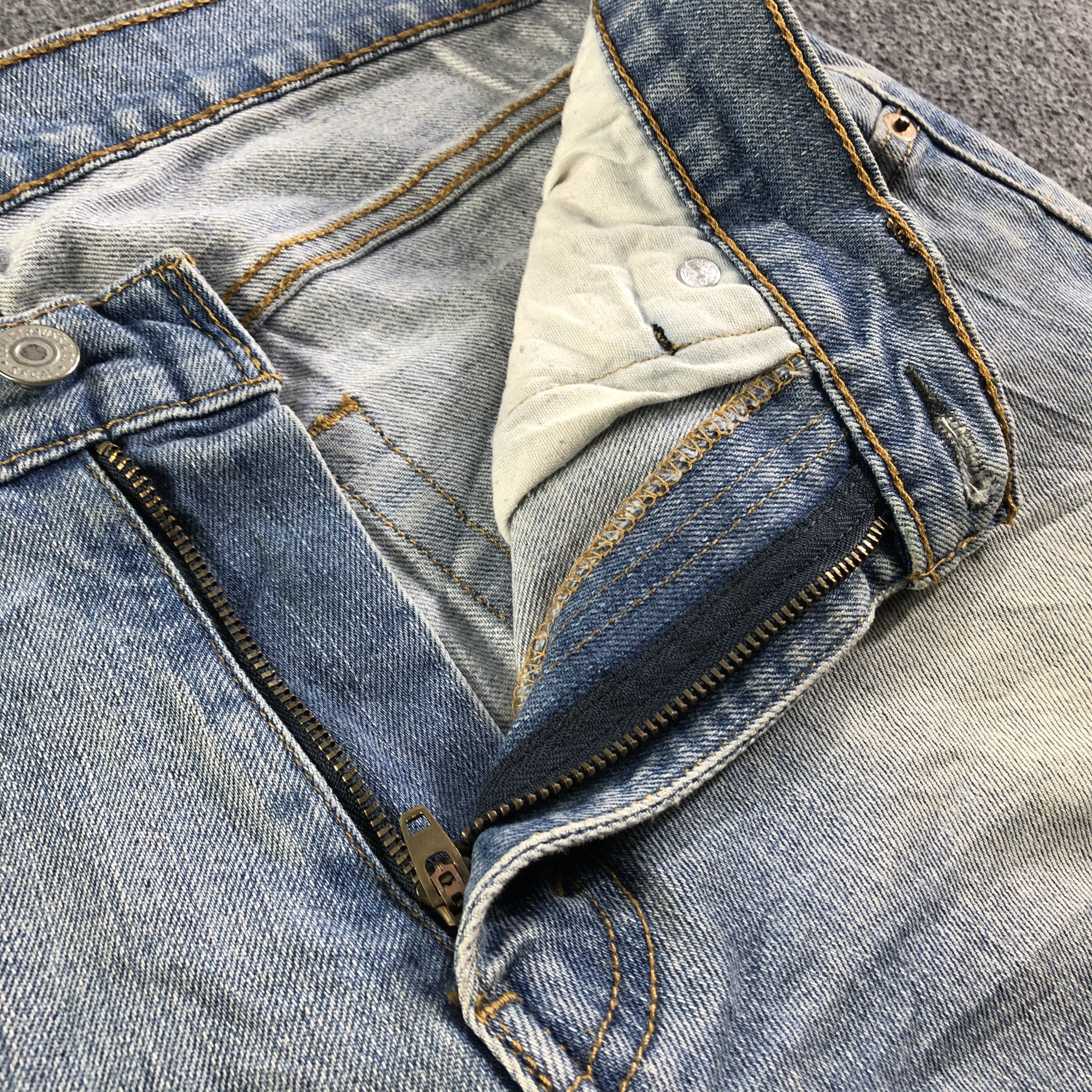 Levi's Vintage Light Wash Levis Jeans-J4518 Size US 32 / EU 48 - 7 Thumbnail