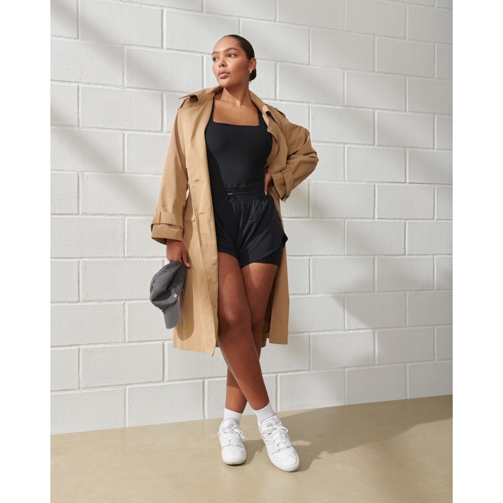 Abercrombie & Fitch Abercrombie & Fitch YPB SculptLUX Hybrid Flyaway Romper S Size 25" / US 0 / IT 36 - 2 Thumbnail