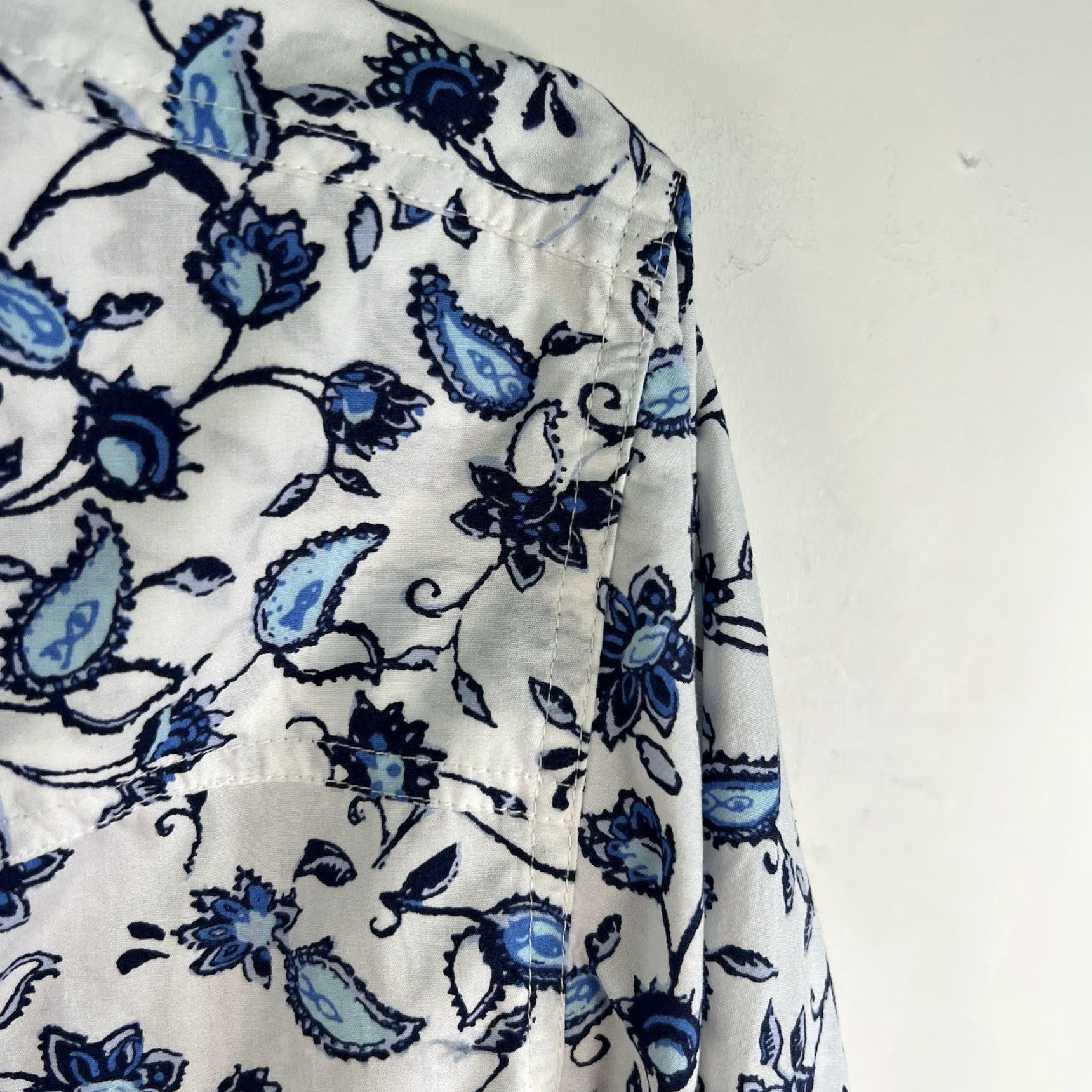 Roper Roper Shirt Men's Pearl-Snap Floral Woven Cotton Button-Up XL White/Blue Floral Western Shirt Mens XL Blue White - Regular Fit Size US XL / EU 56 / 4 - 2 Thumbnail