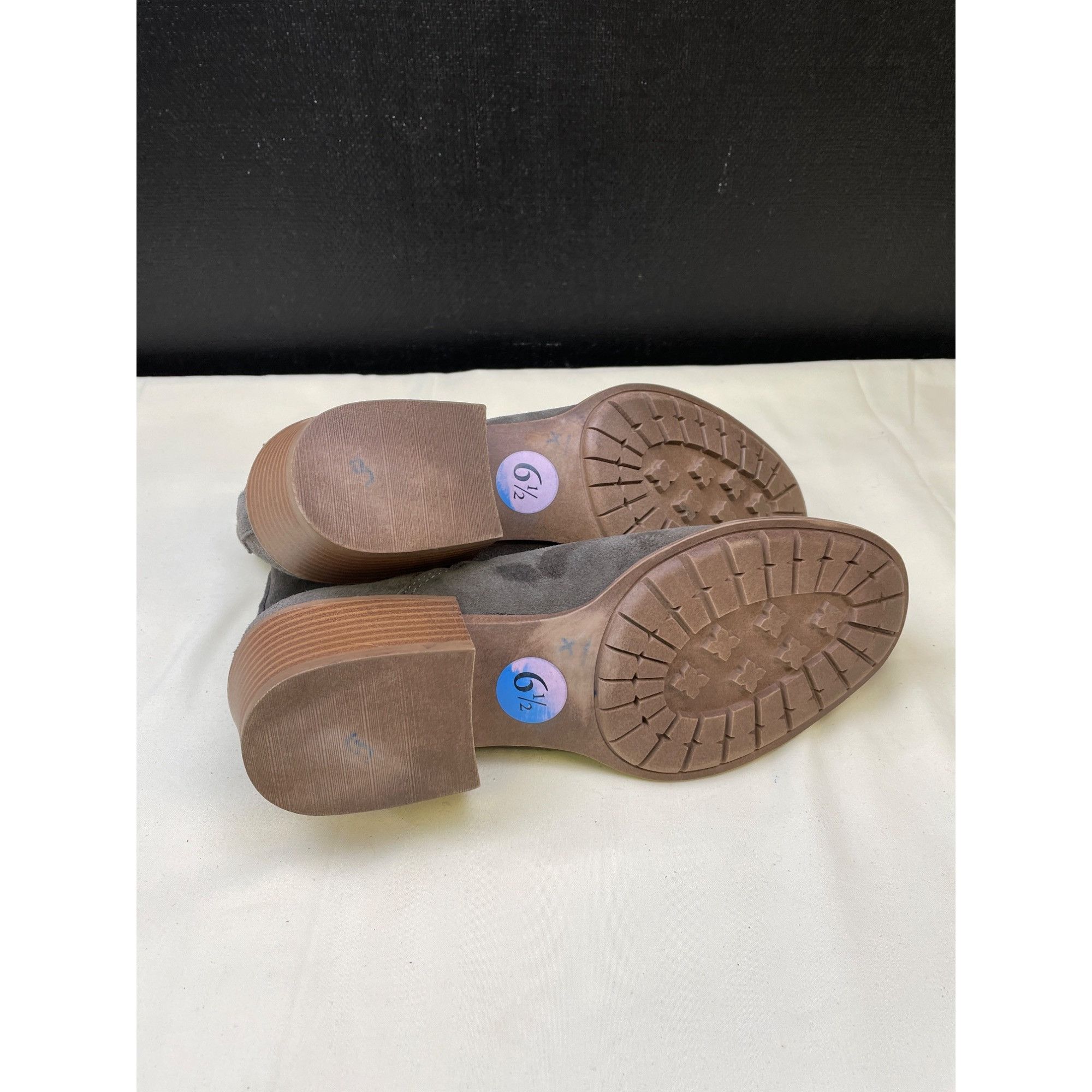 Other Kensie Women's Suede Gray Ankle boots / Shoes Size 6.5 SKU 5 Size US 6.5 / IT 36.5 - 6 Thumbnail