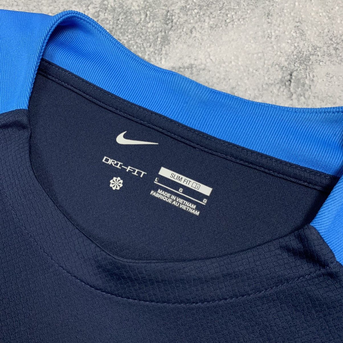 Nike Nike Chelsea Football Club Soccer Jersey Men’s Size L Slim Size US L / EU 52-54 / 3 - 6 Thumbnail