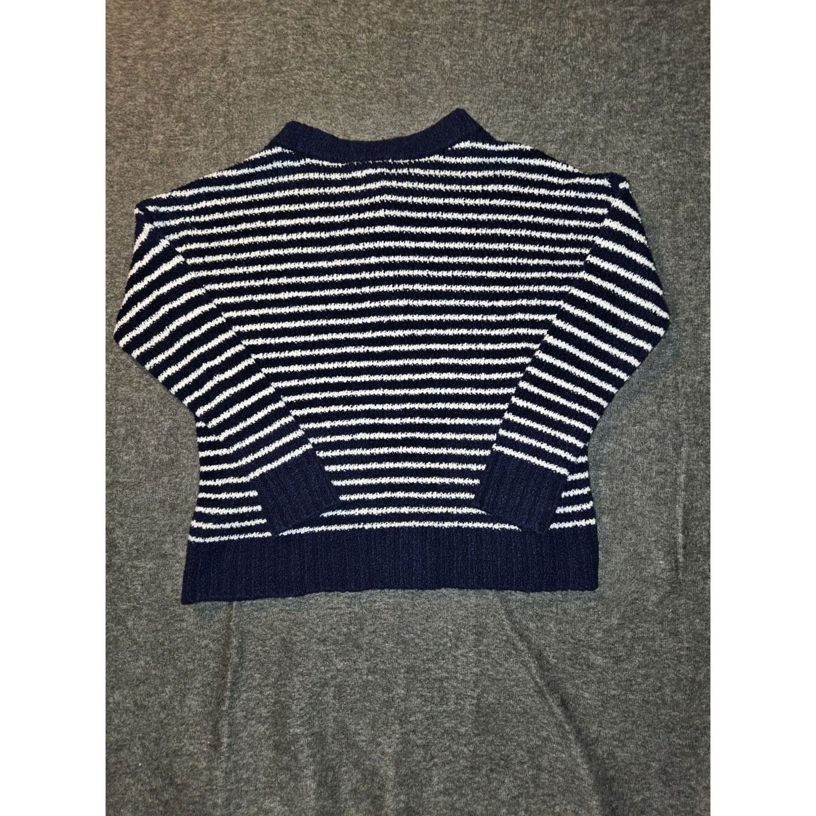 American Eagle Outfitters VINTAGE American EagleHenley Sweater Womens S Blue Striped Lightweight Oversized 90s Preppy Courtside? Size S / US 4 / IT 40 - 8 Thumbnail