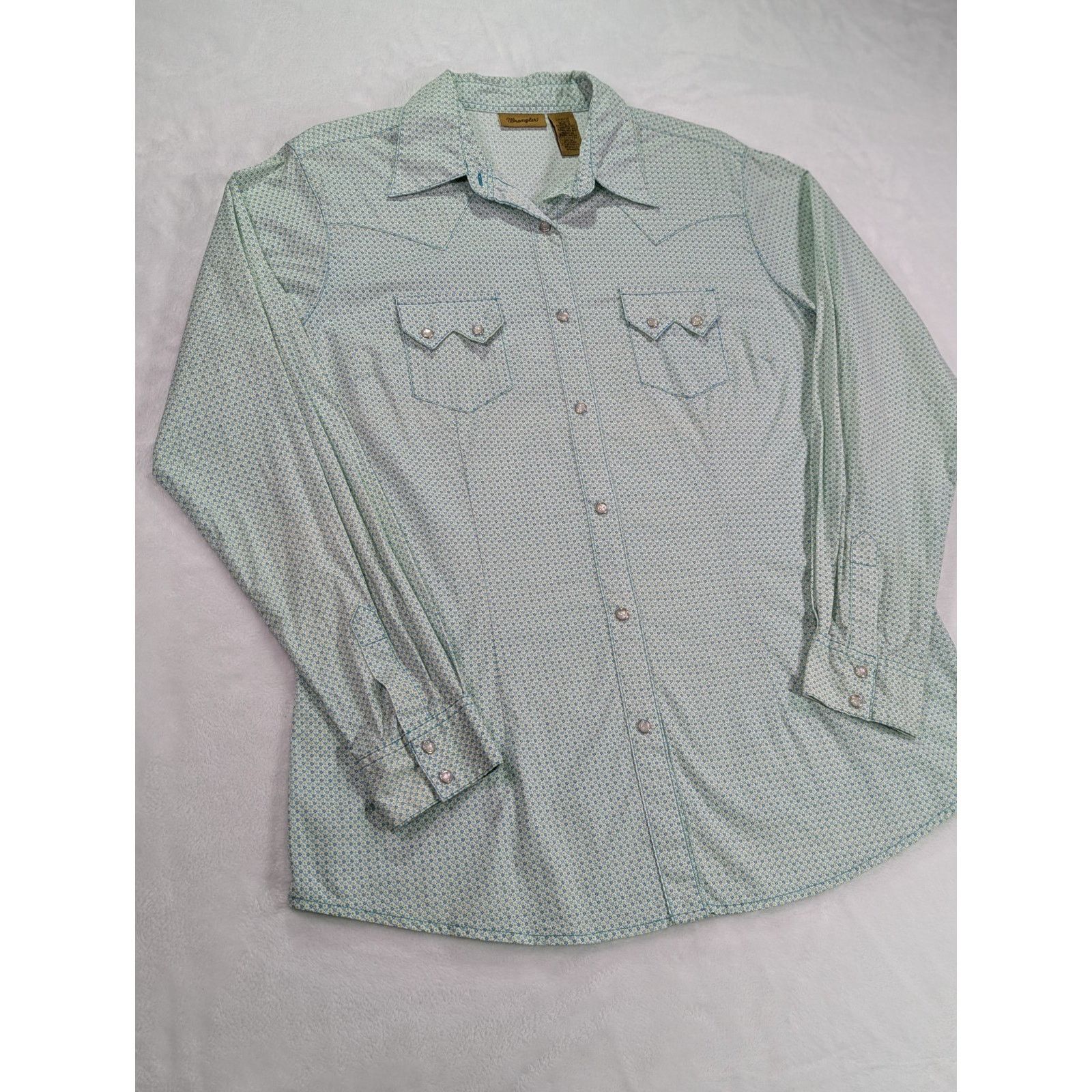 Wrangler Size L Western Style Pearl Snap Blue Geo/Floral Long Sleeve Size L / US 10 / IT 46 - 4 Thumbnail