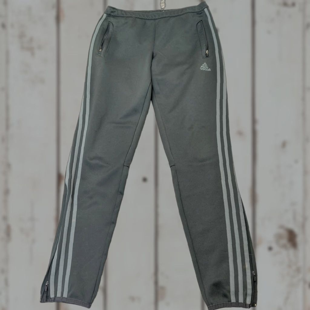 Adidas Adidas Track Pants Women M Gray Climacool Sweatpants 3 Striped Logo Women Size 32" / US 10 / IT 46 - 1 Thumbnail