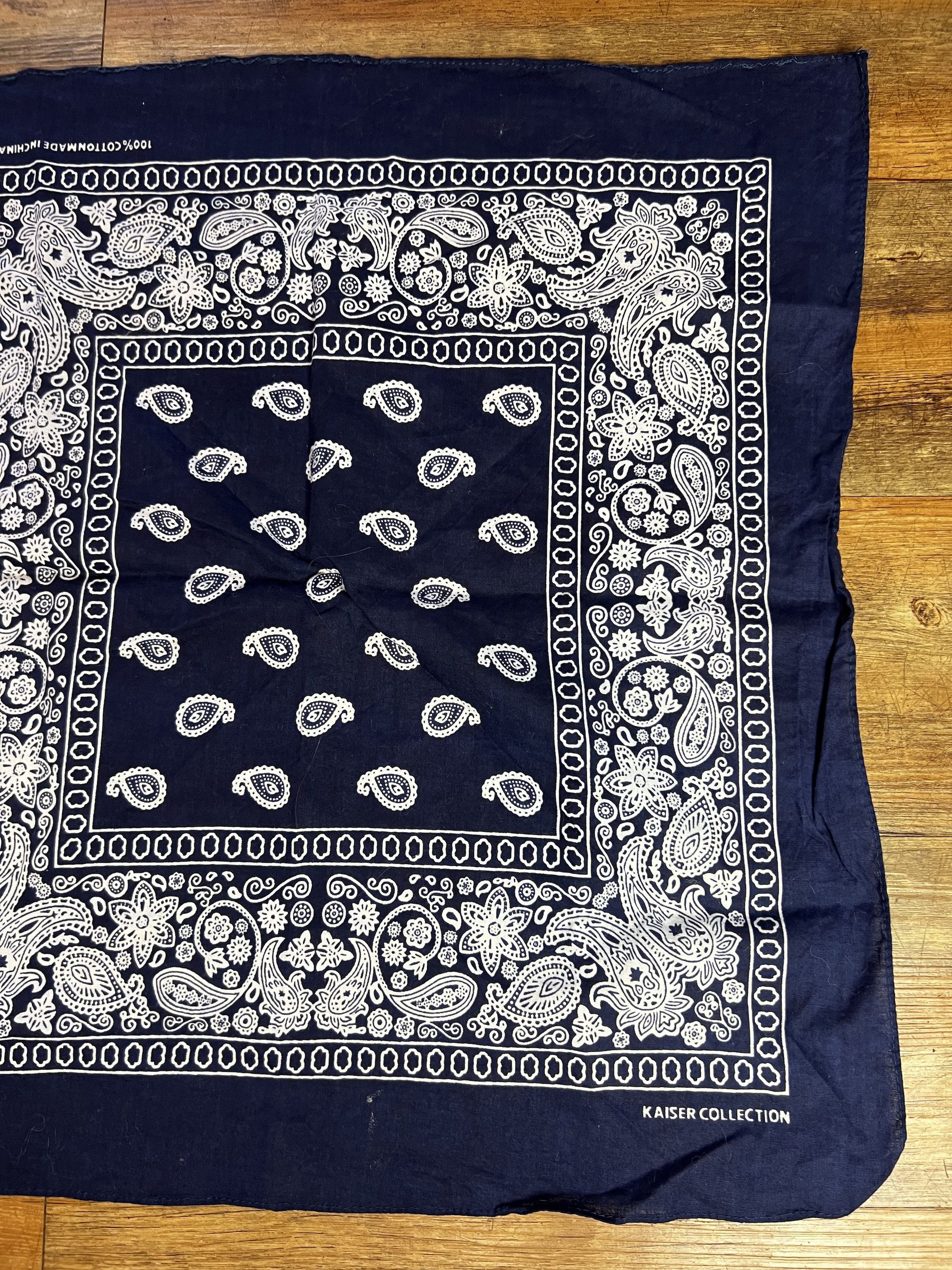 Vintage Vintage Kaiser Collection Dark Blue Paisley Bandana RN122070 Size ONE SIZE - 2 Thumbnail