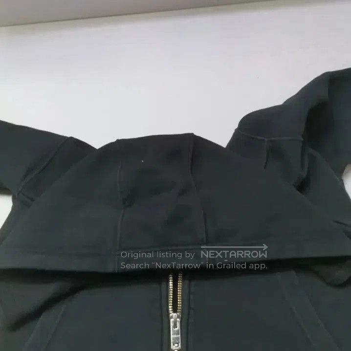 Givenchy Givenchy Kids Black Hooded Zip Jacket with Logo. Size US M / EU 48-50 / 2 - 2 Thumbnail