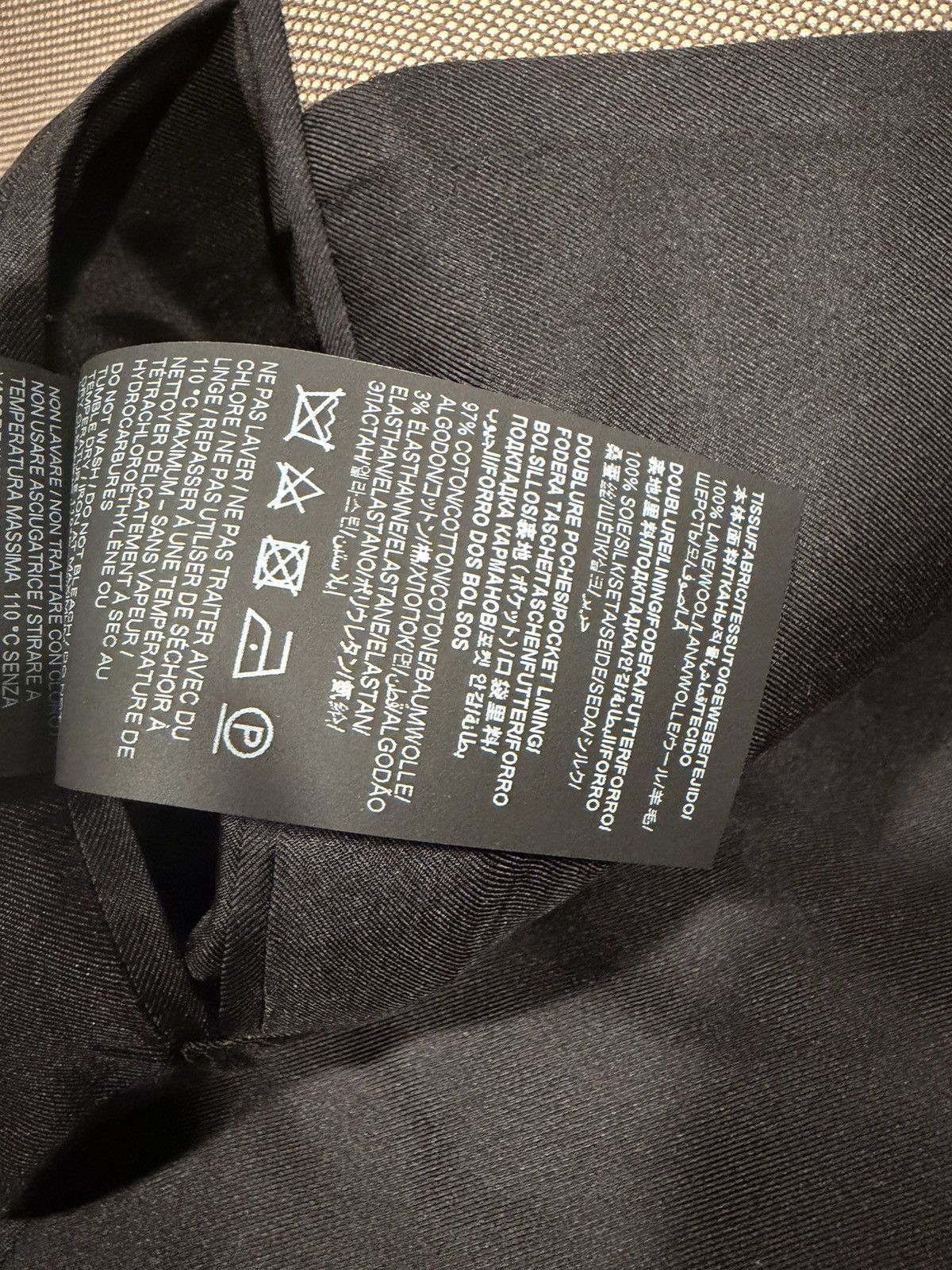 Saint Laurent Paris Saint laurent 2024 silk blazer. 54/44.$3700 Size 44R - 5 Thumbnail