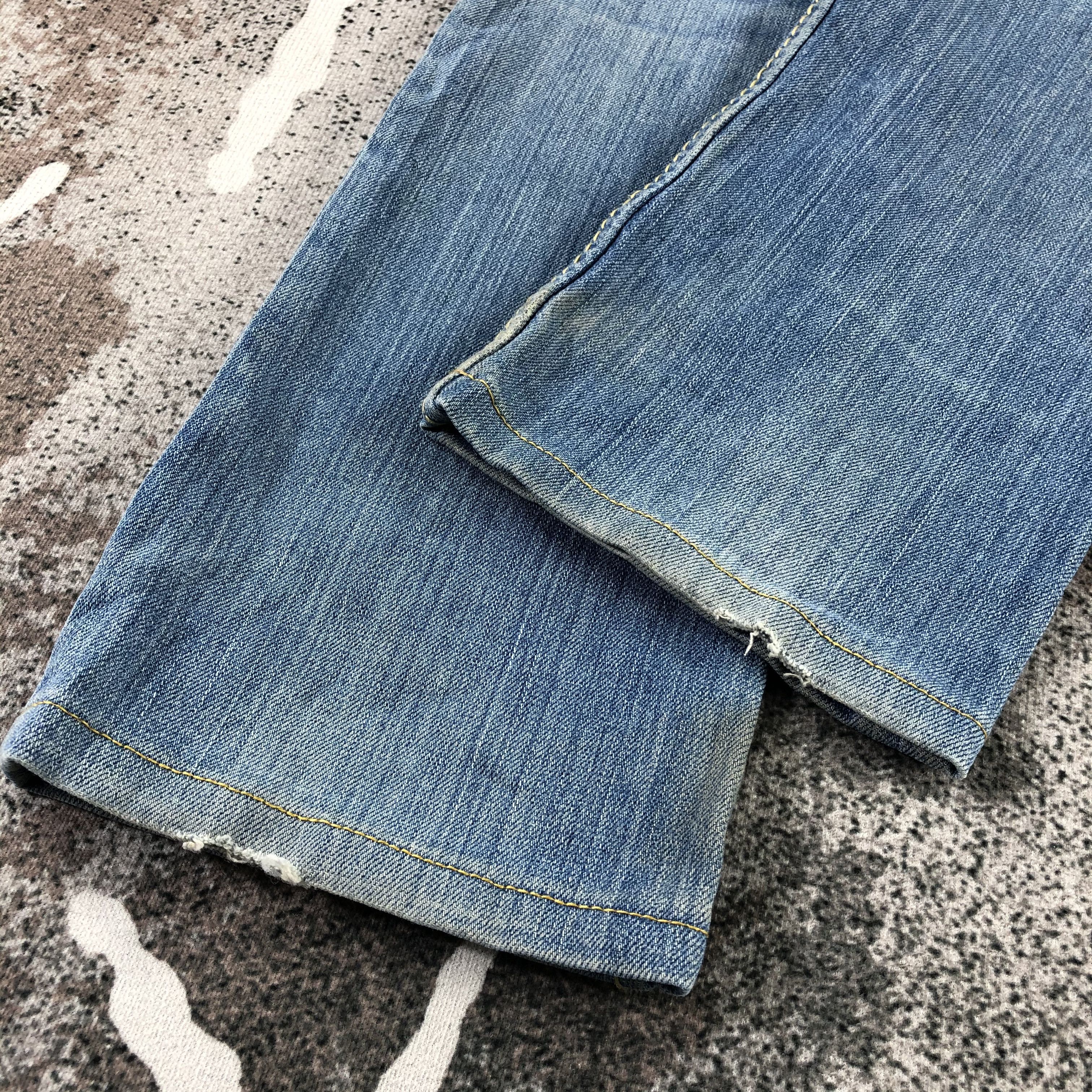 True Religion True Religion Jeans Medium Wash Denim KJ1276 Size 26" / US 2 / IT 38 - 5 Thumbnail