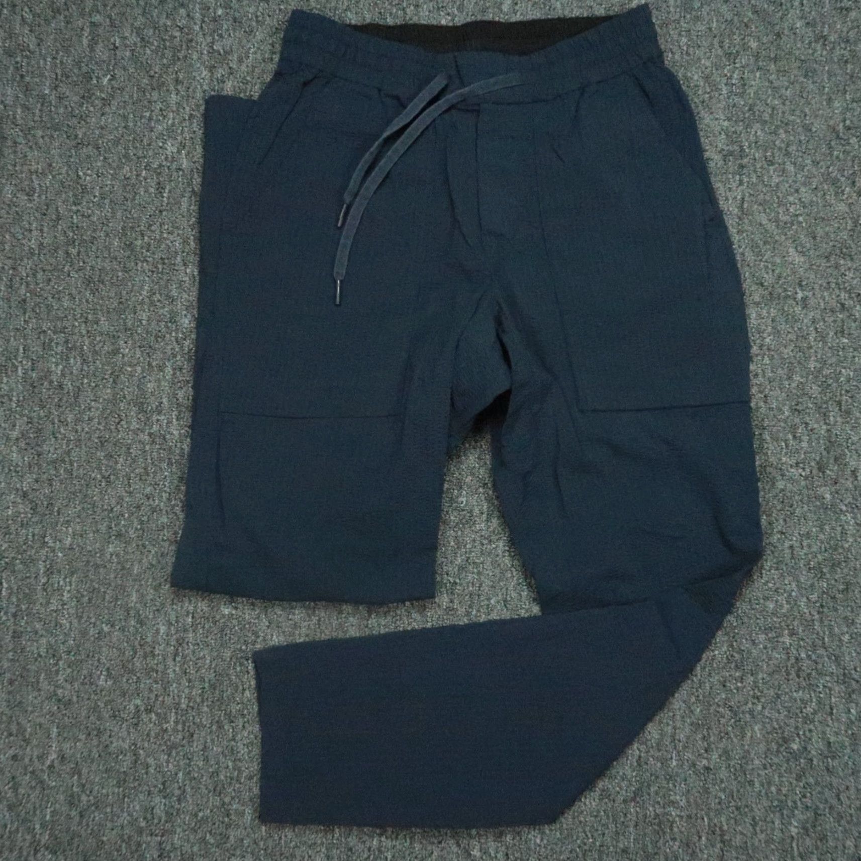 Lululemon Lululemon Pants Mens S Blue Bowline Seersucker Lightweight Zip Pocket Athletic Straight Inseam 30 in Track Pants Size US 29 - 2 Thumbnail