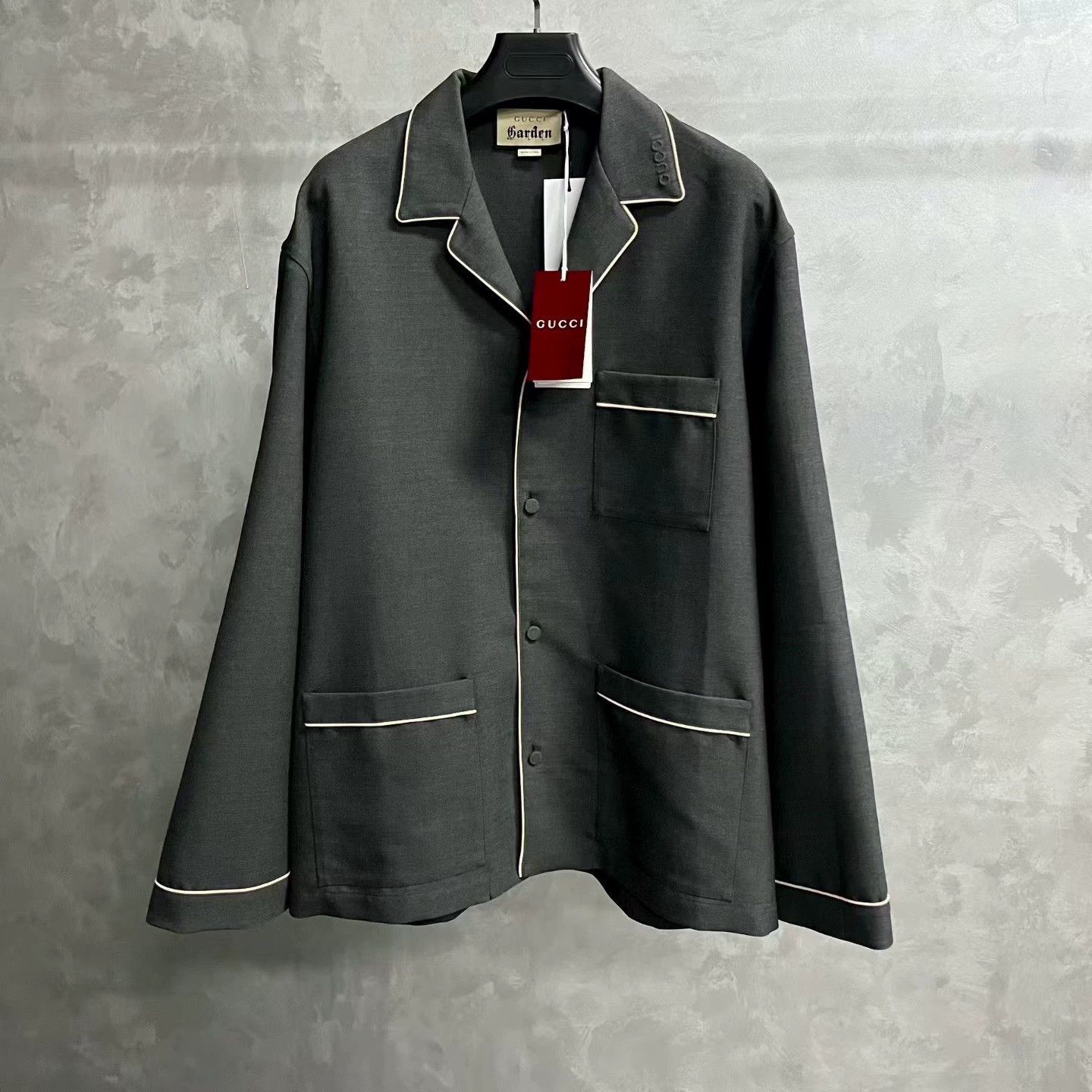Gucci gucci dark gray cashmere suit jacket Size US L / EU 52-54 / 3 - 1 Thumbnail