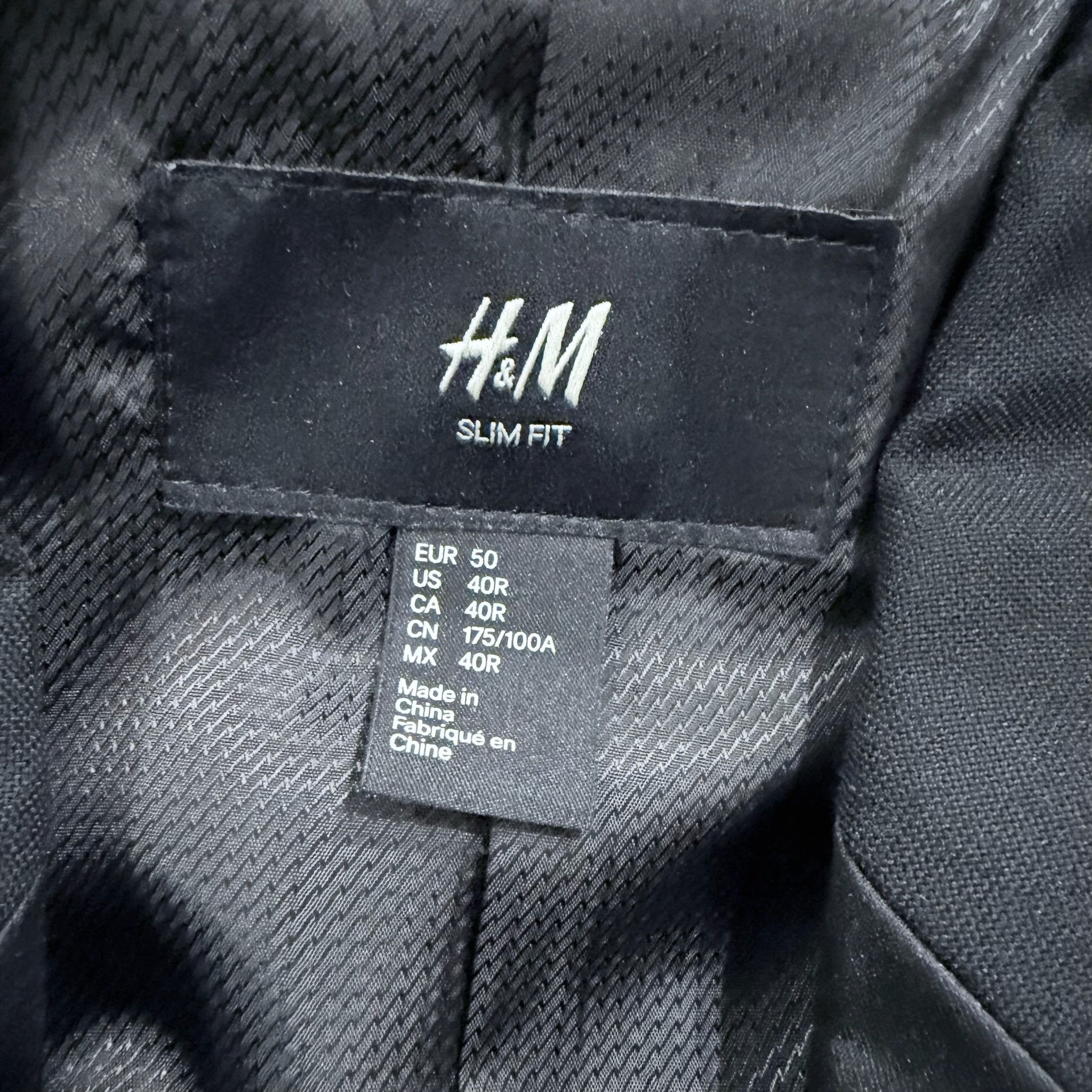 H&M H&M Slim Fit Black Tuxedos Suit Set - 40R / 33R Size 40R - 11 Thumbnail