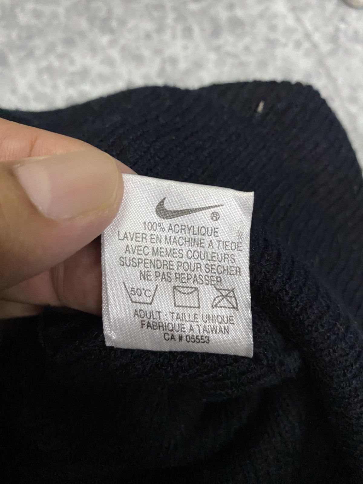 Nike Nike Small Logo Embroidered Beanie Hat Size ONE SIZE - 7 Thumbnail