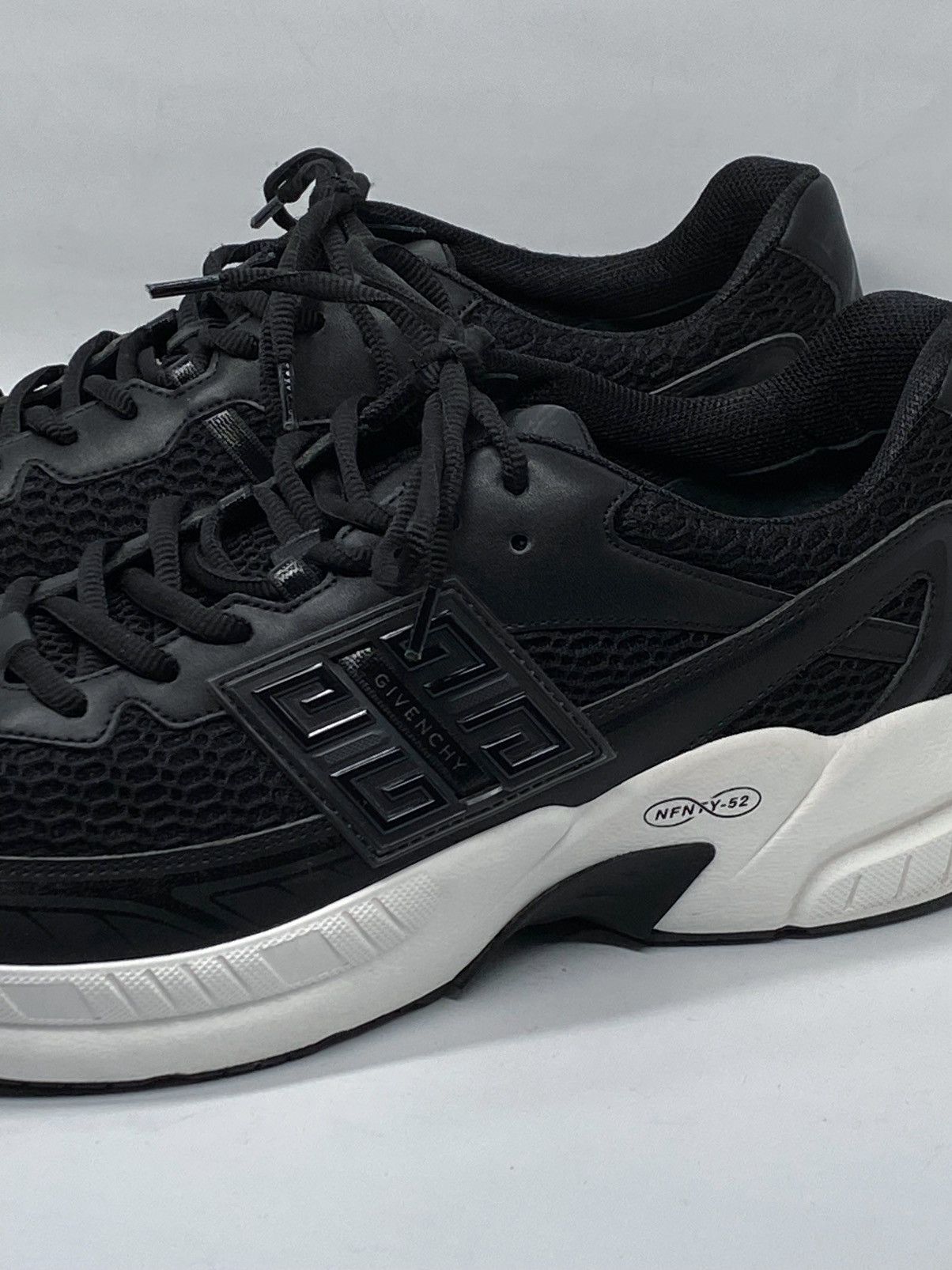 Givenchy Givenchy NFNTY-52 Low Top Sneaker size 45/us size 12 Size US 12 / EU 45 - 4 Thumbnail