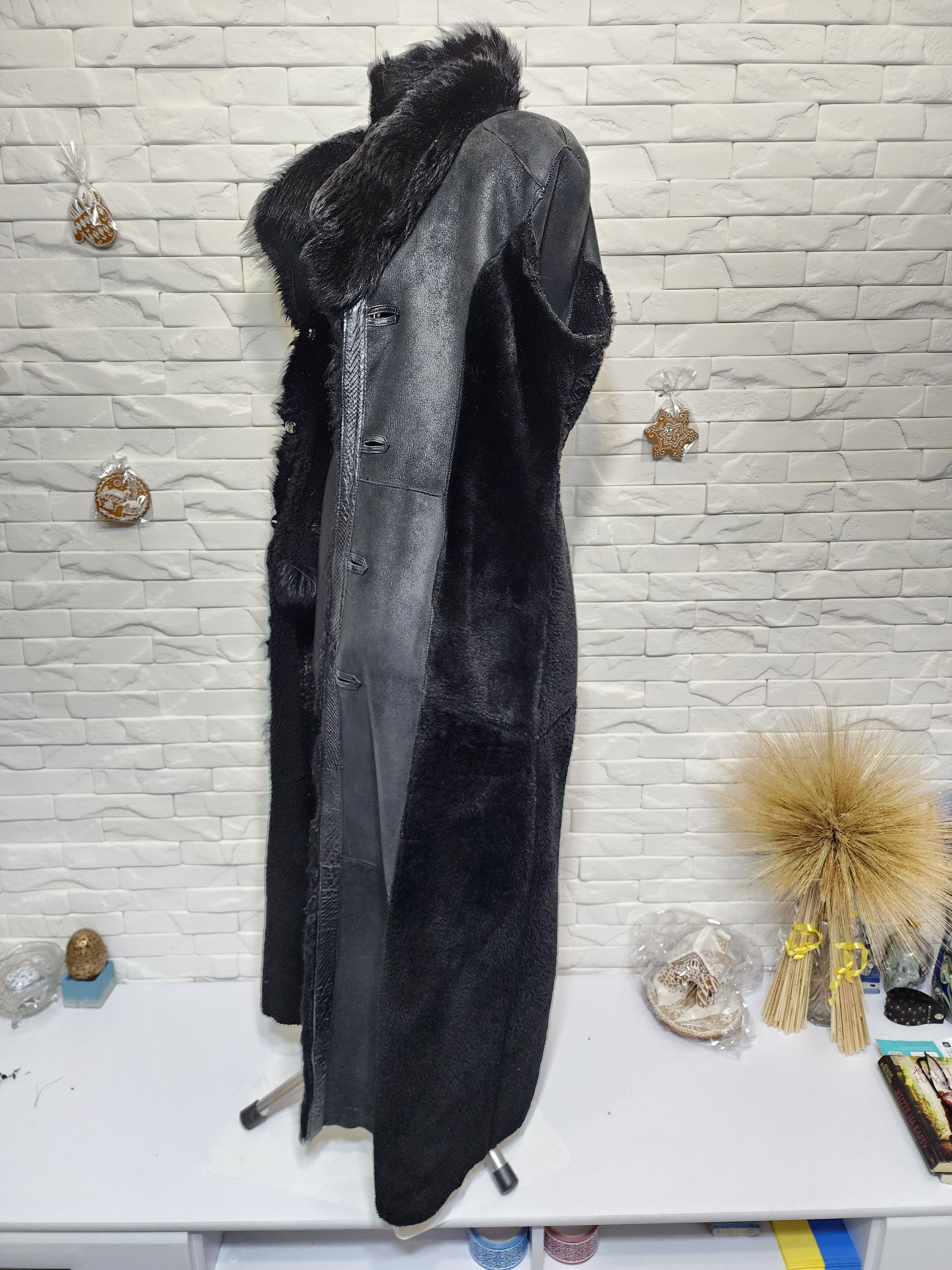 Furla Black Sheepskin Coat: Women's Fur Coat , Button Front Size L / US 10 / IT 46 - 9 Thumbnail