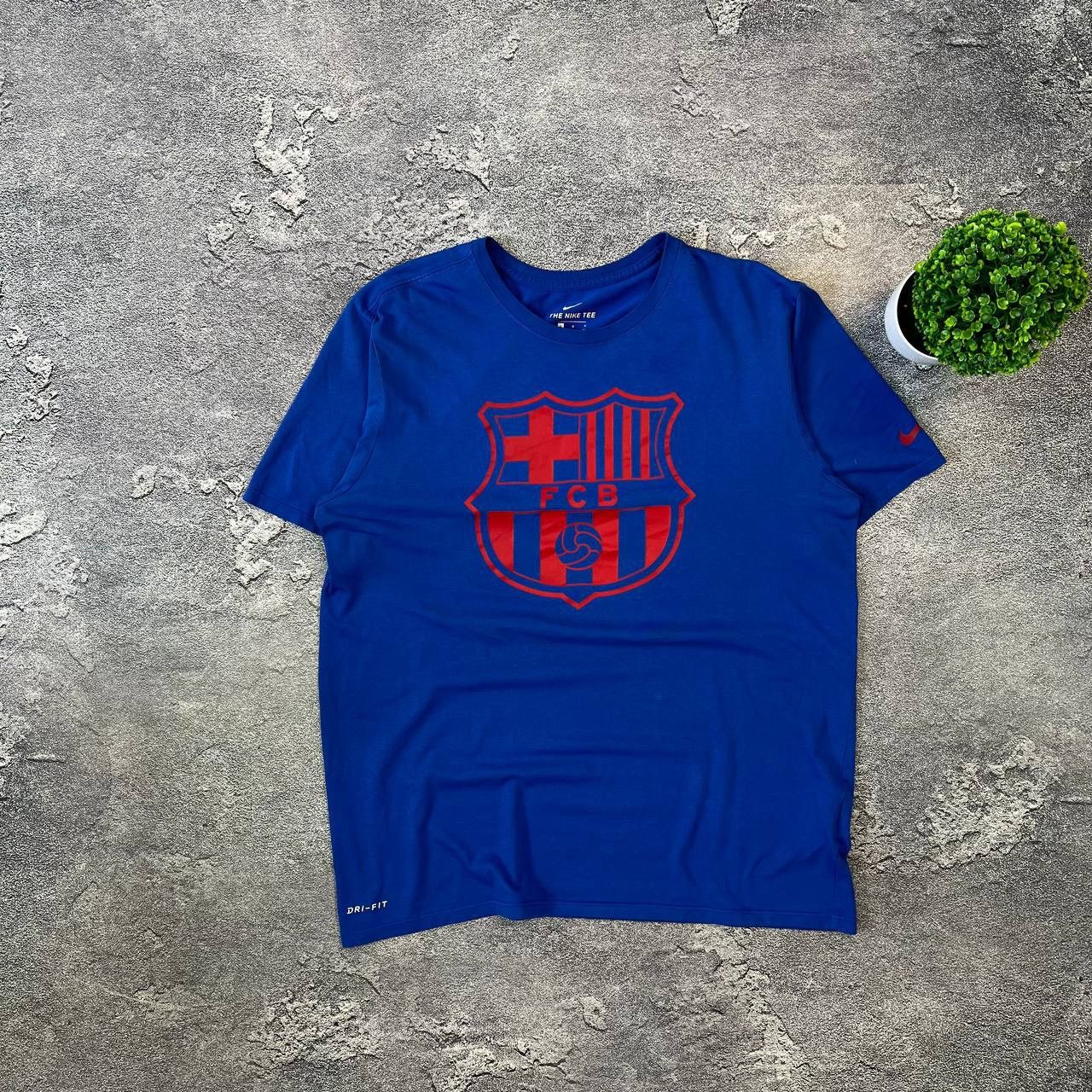 Nike × Vintage Vintage Nike DRI-FIT Barcelona big center logo blue T-Shir Size US L / EU 52-54 / 3 - 1 Thumbnail