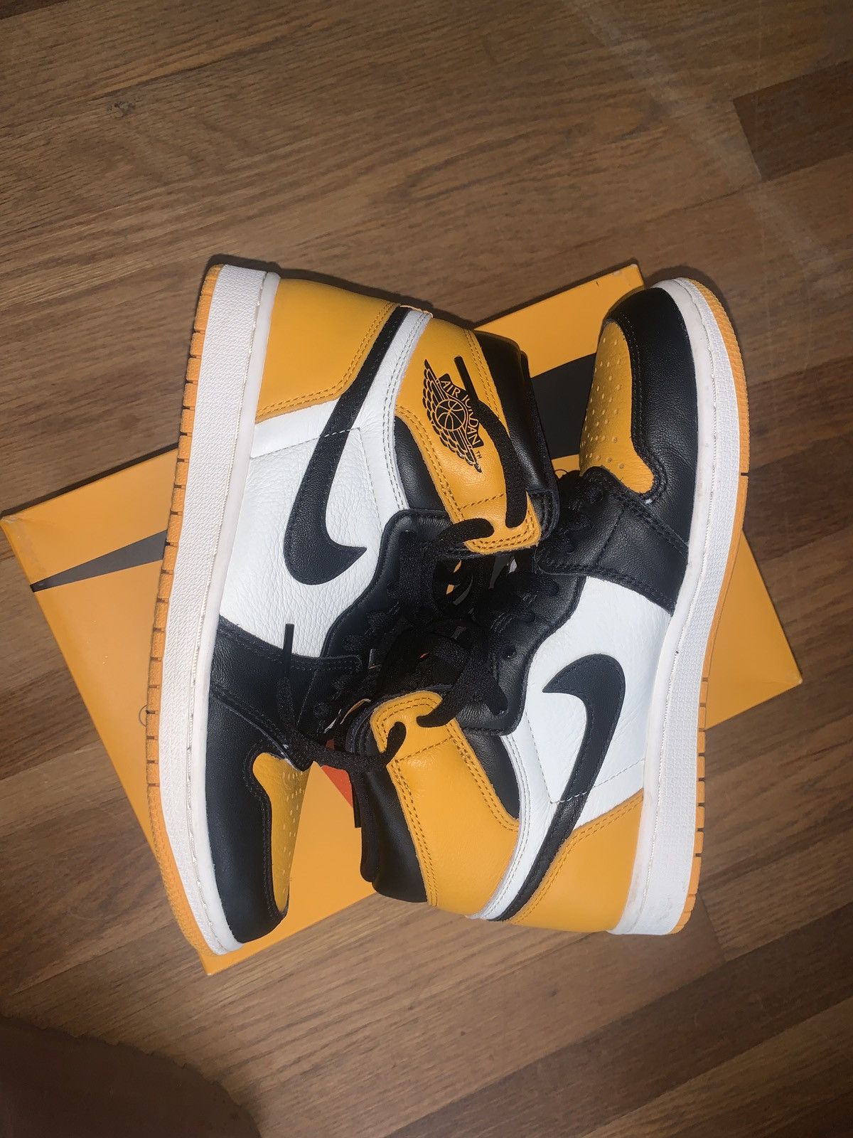 Nike air jordan 1 retro high og taxi Size US 8 / EU 41 - 1 Thumbnail