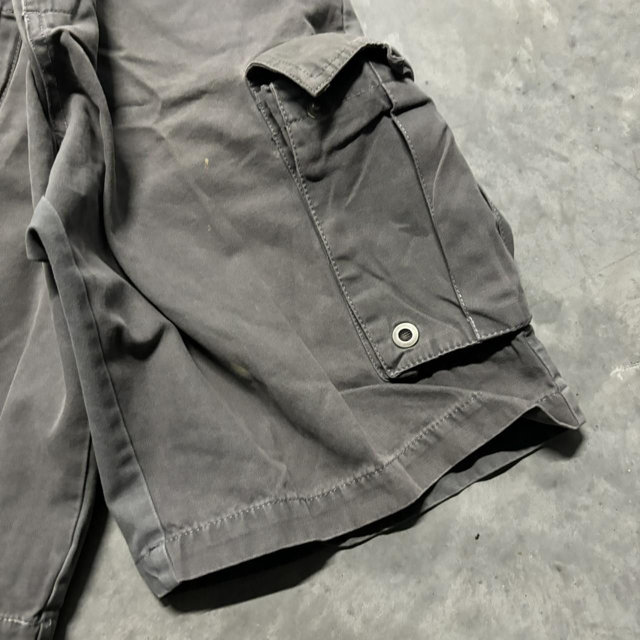 Timberland × Vintage Crazy Vintage Y2K/2000s Baggy Grunge Grey Timberland Skater Cargo Shorts! Size US 33 - 4 Thumbnail
