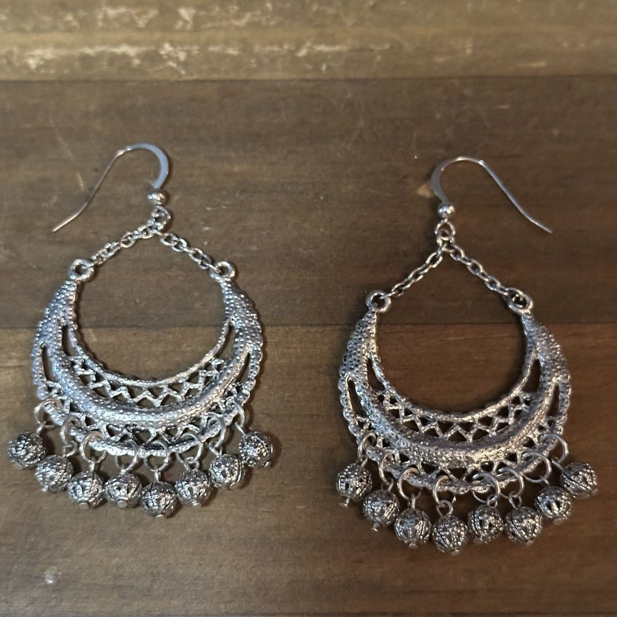 Other Silver tone filigree dangle hoop earrings Size ONE SIZE - 3 Thumbnail