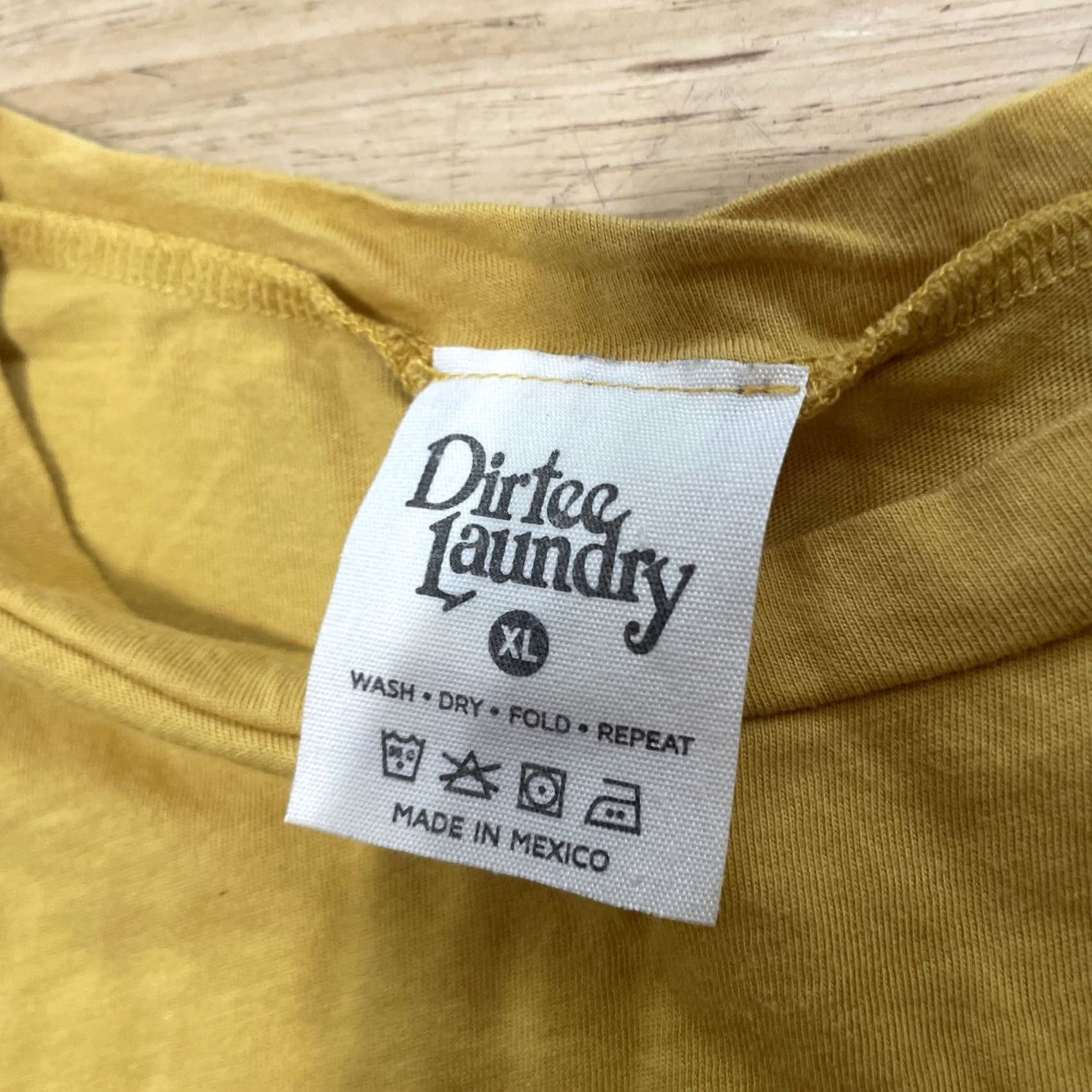 Vintage VINTAGE Dirtee Laundry Crop Top Shirt Women XL Y2k Fairy Sun Moon Desert Yellow 38" Size XL / US 12-14 / IT 48-50 - 7 Thumbnail