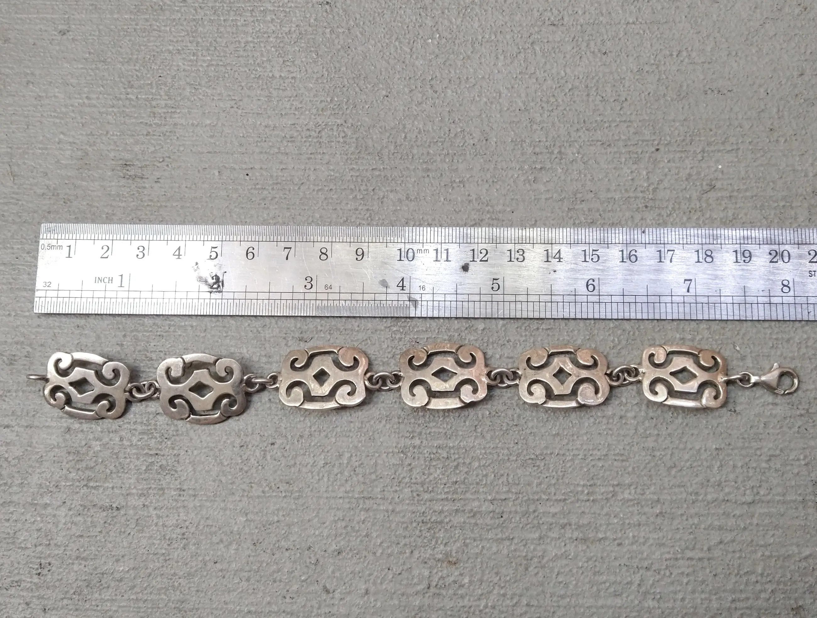 Sterling Silver Vintage Sterling Silver Bracelet 8" Mexico Link Chain Modern Size ONE SIZE - 14 Thumbnail