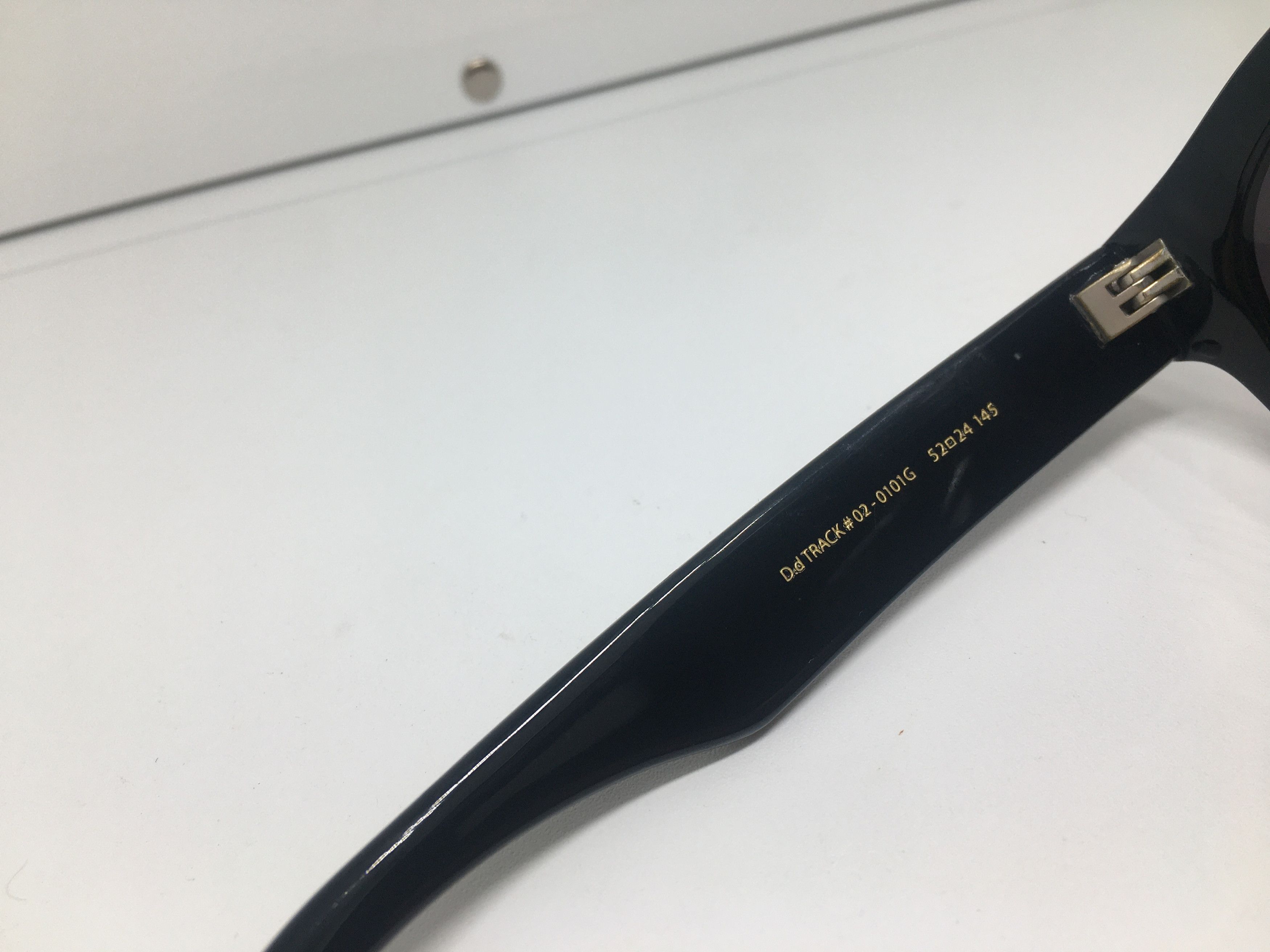 Other RE: SPECT Black Acetate Keyhole Sunglasses Frame Size ONE SIZE - 6 Thumbnail