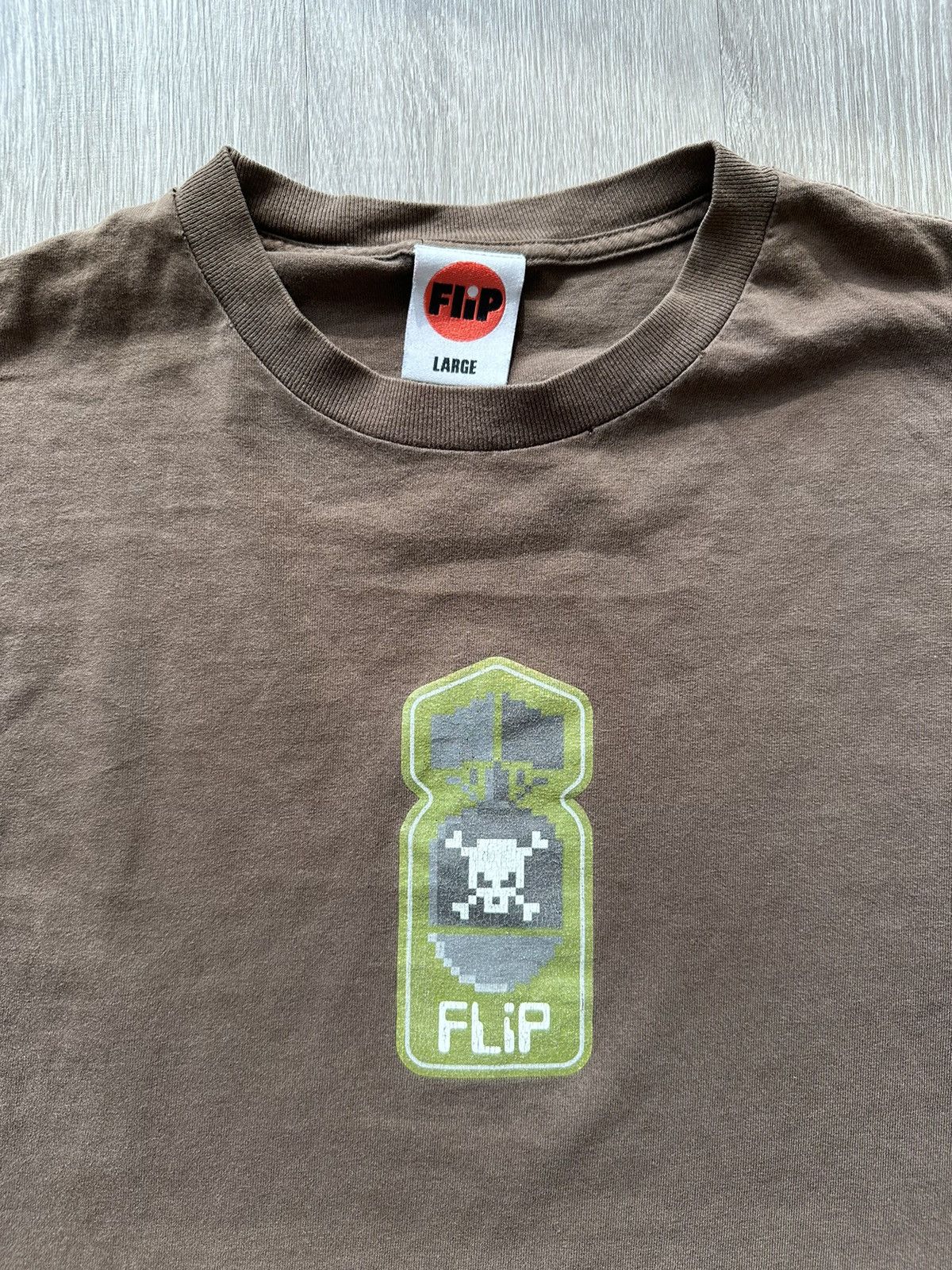 image of Vintage Flip Skateboards Tshirt in Brown, Men's (Size Large)