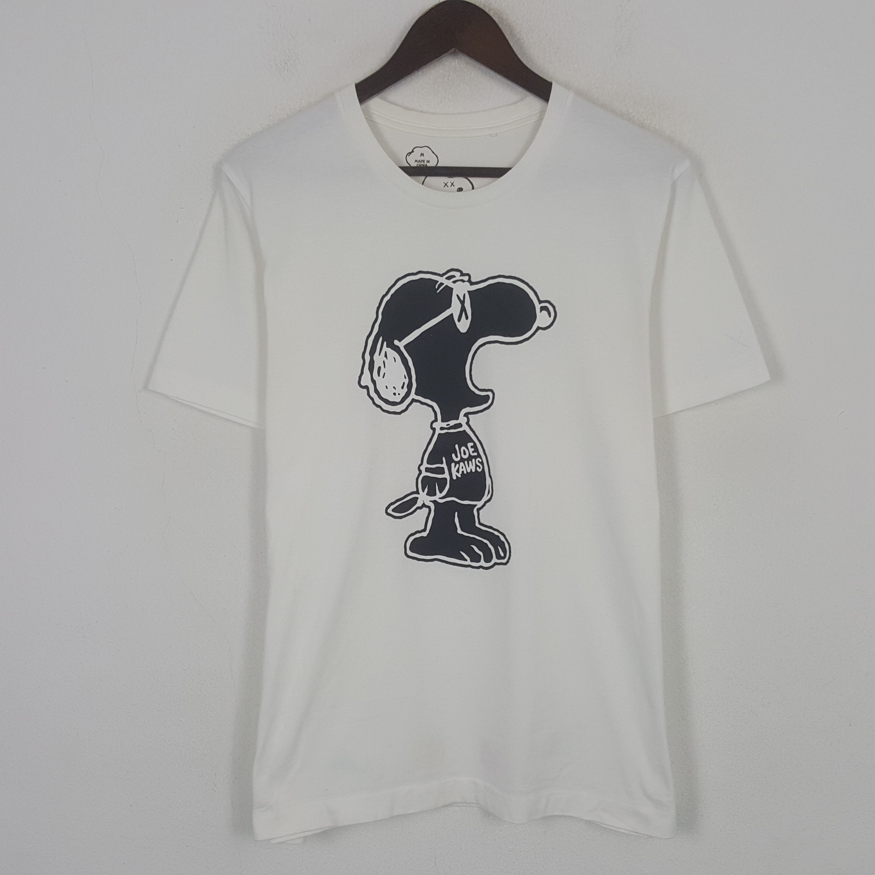 Kaws Vintage Kaws x Peanut x UNIQLO Joe Tshirt Size US M / EU 48-50 / 2 - 1 Thumbnail