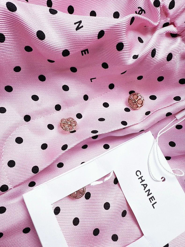 Chanel Chanel 24P Pink Polka Dot Silk Shorts Size 37" - 2 Thumbnail