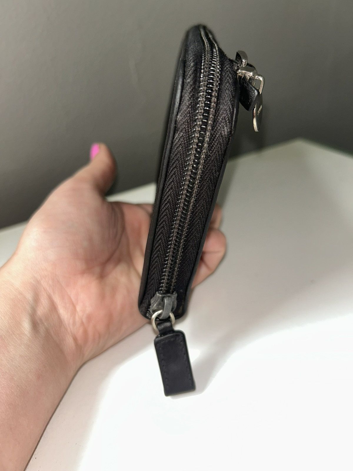 Prada Vintage Prada Nylon Black Zippy Wallet Size ONE SIZE - 13 Thumbnail