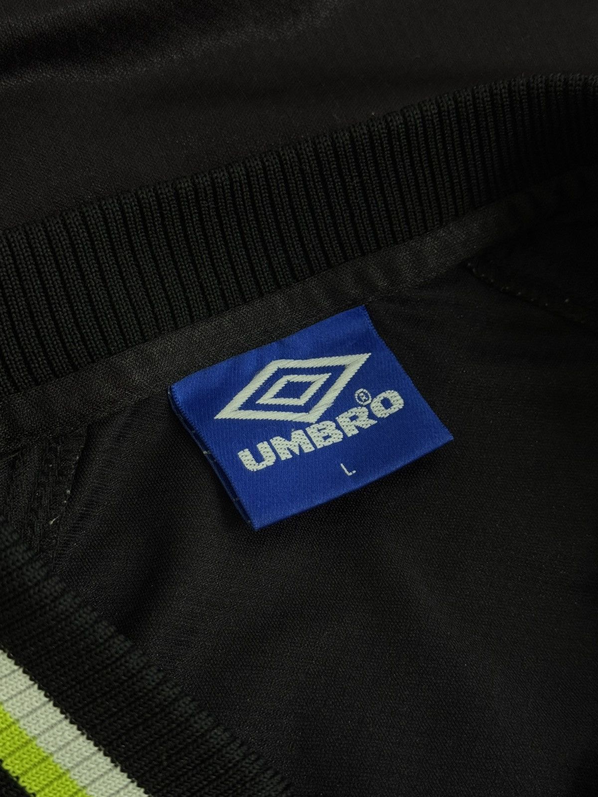 Umbro Umbro Manchester United 1998/99 Third Soccer Jersey Size US L / EU 52-54 / 3 - 13 Thumbnail