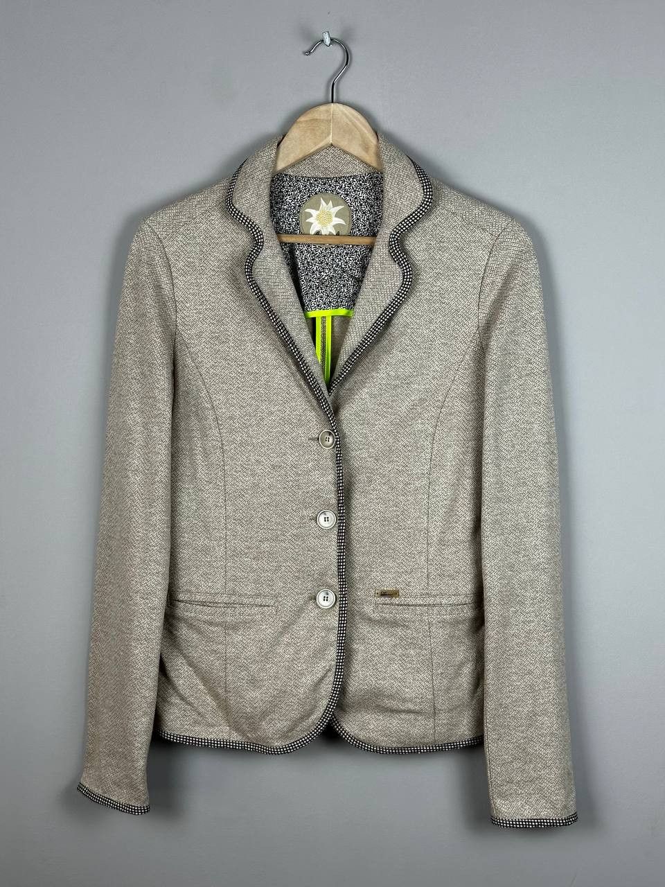 Designer Luis Trenker Classic Beige Blazer Luxury Made In Italy Size S / US 4 / IT 40 - 1 Thumbnail