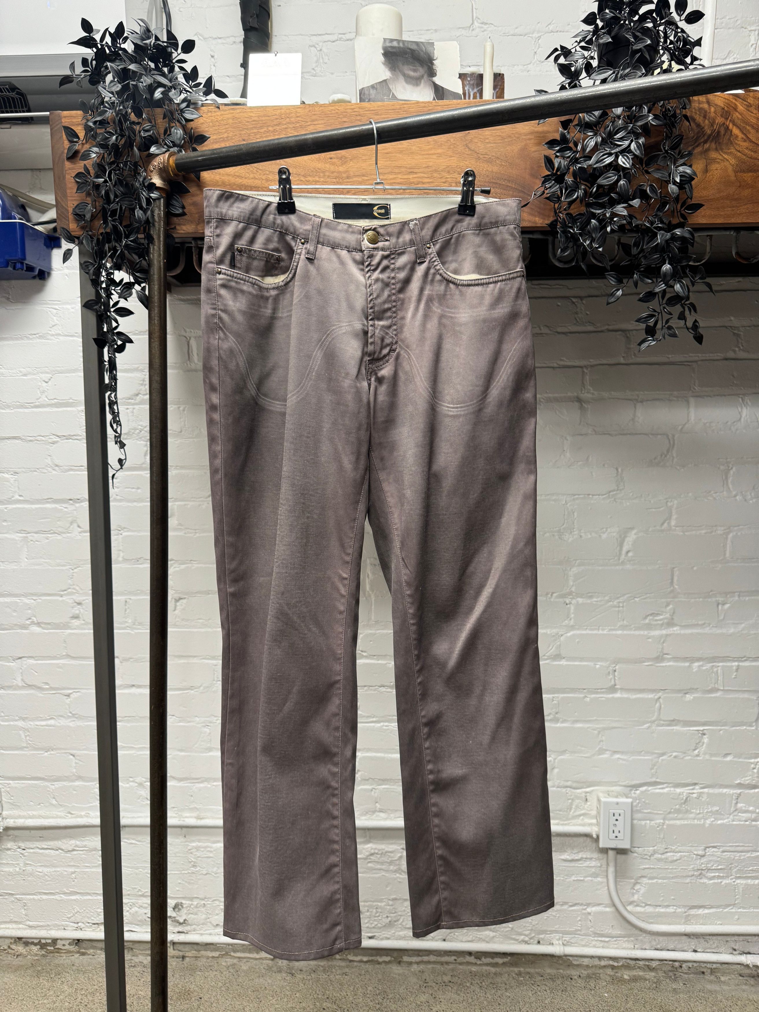 Roberto Cavalli 2000s Roberto Cavalli ‘Wave Seam’ Purple Bootcut Denim Size 30" / US 8 / IT 44 - 1 Thumbnail