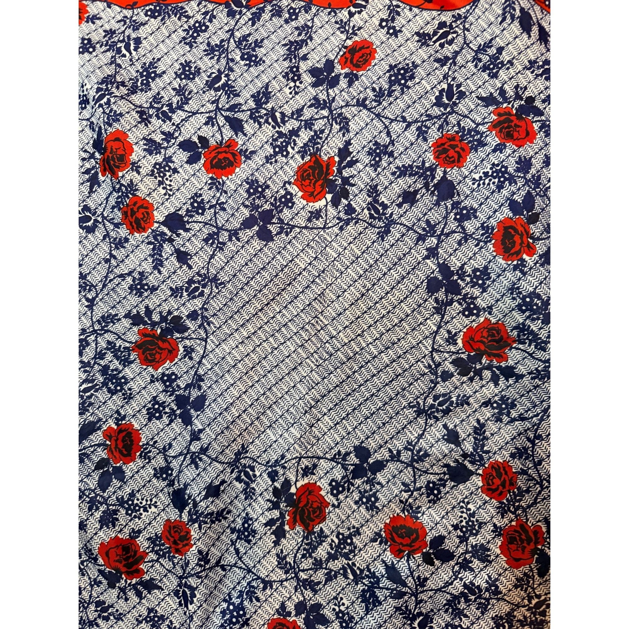 Vintage Vintage Paoli Red & Blue Rose Patterned Acetate Scarf Made I Size ONE SIZE - 5 Thumbnail