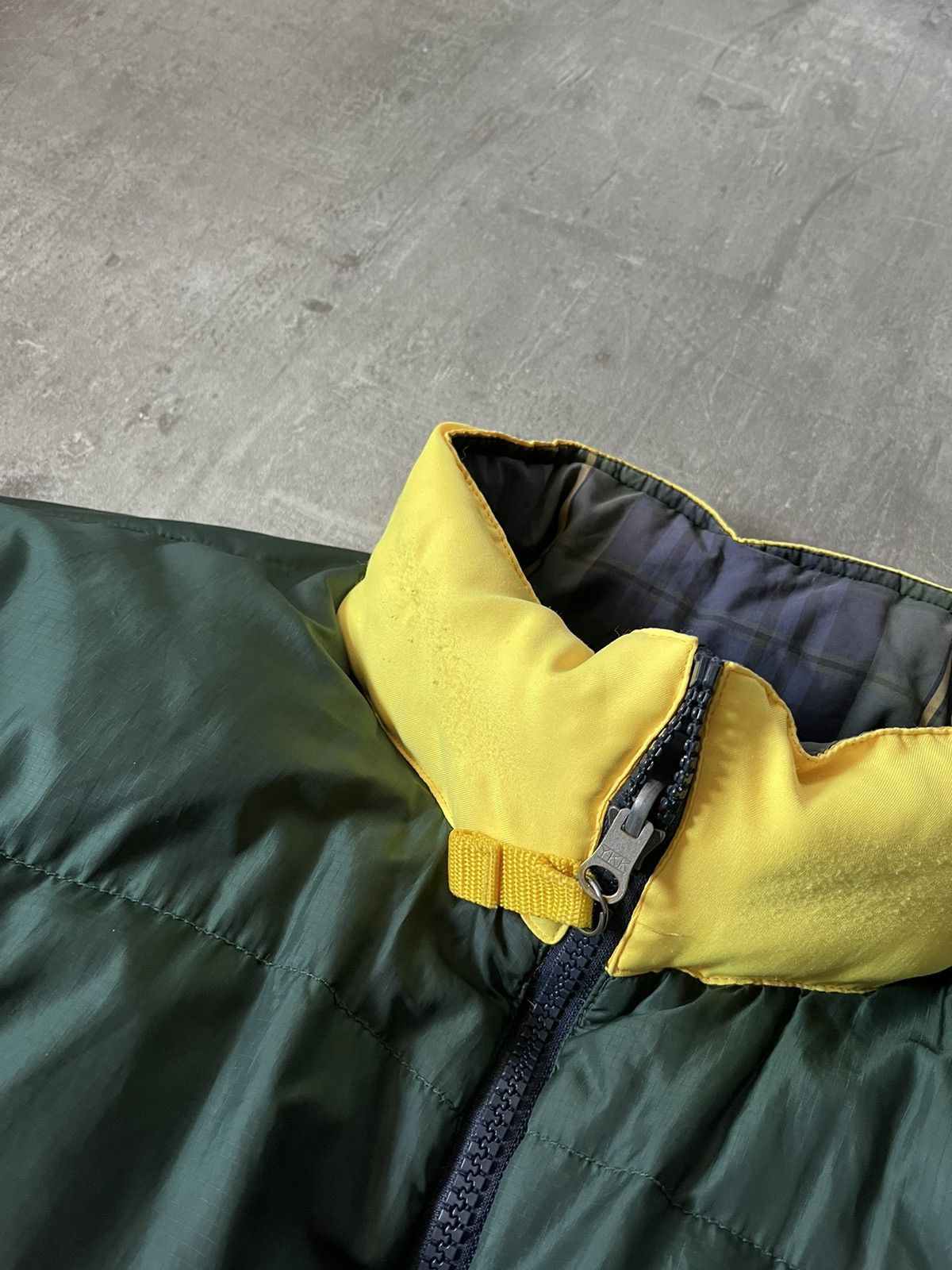 Tommy Hilfiger Vintage Tommy Hilfiger reversible tartan puffer jacket 90s Size US L / EU 52-54 / 3 - 16 Thumbnail
