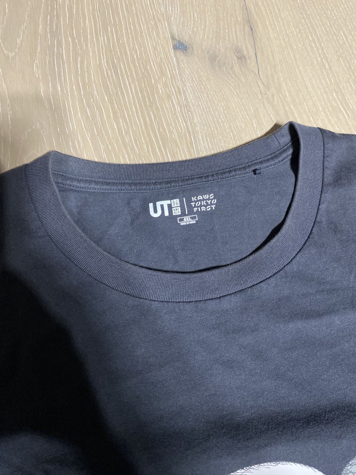 Kaws × Uniqlo Kaws Tokyo First Uniqlo Shirt Size US XXL / EU 58 / 5 - 7 Thumbnail