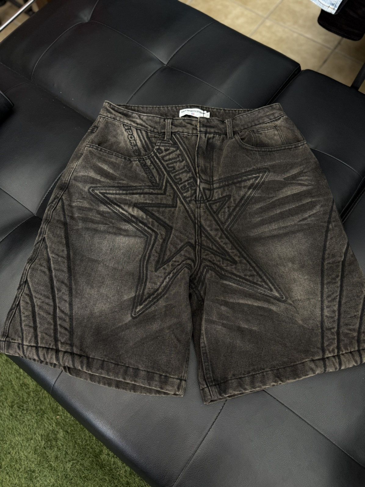 Vale Valley Vale Black Shorts Size 30 (NEW) Size US 30 / EU 46 - 1 Thumbnail