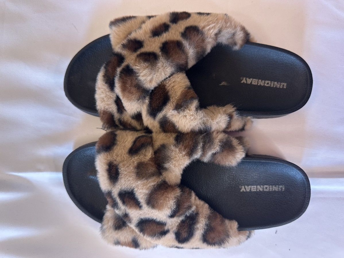 UNIONBAY Union Bay Women shoes sandals Animal Print Size 9 Size US 9 / IT 39 - 3 Thumbnail