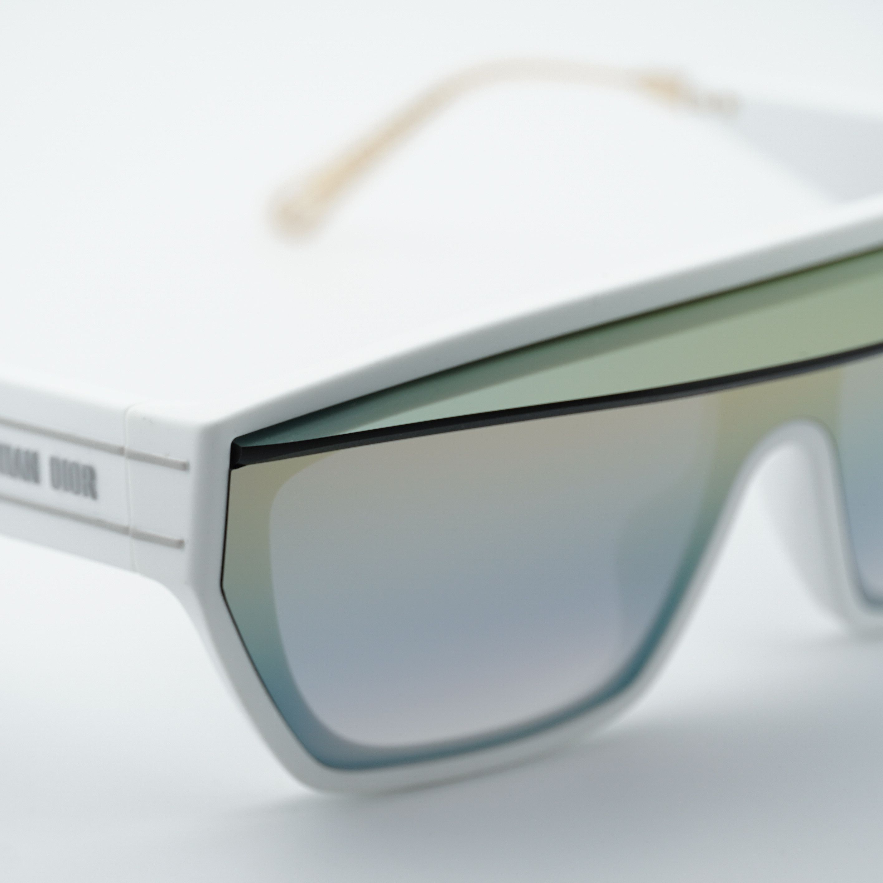 Dior Dior DIORCLUB M7U 51A5 Sunglasses White Shield Frame Size ONE SIZE - 2 Thumbnail