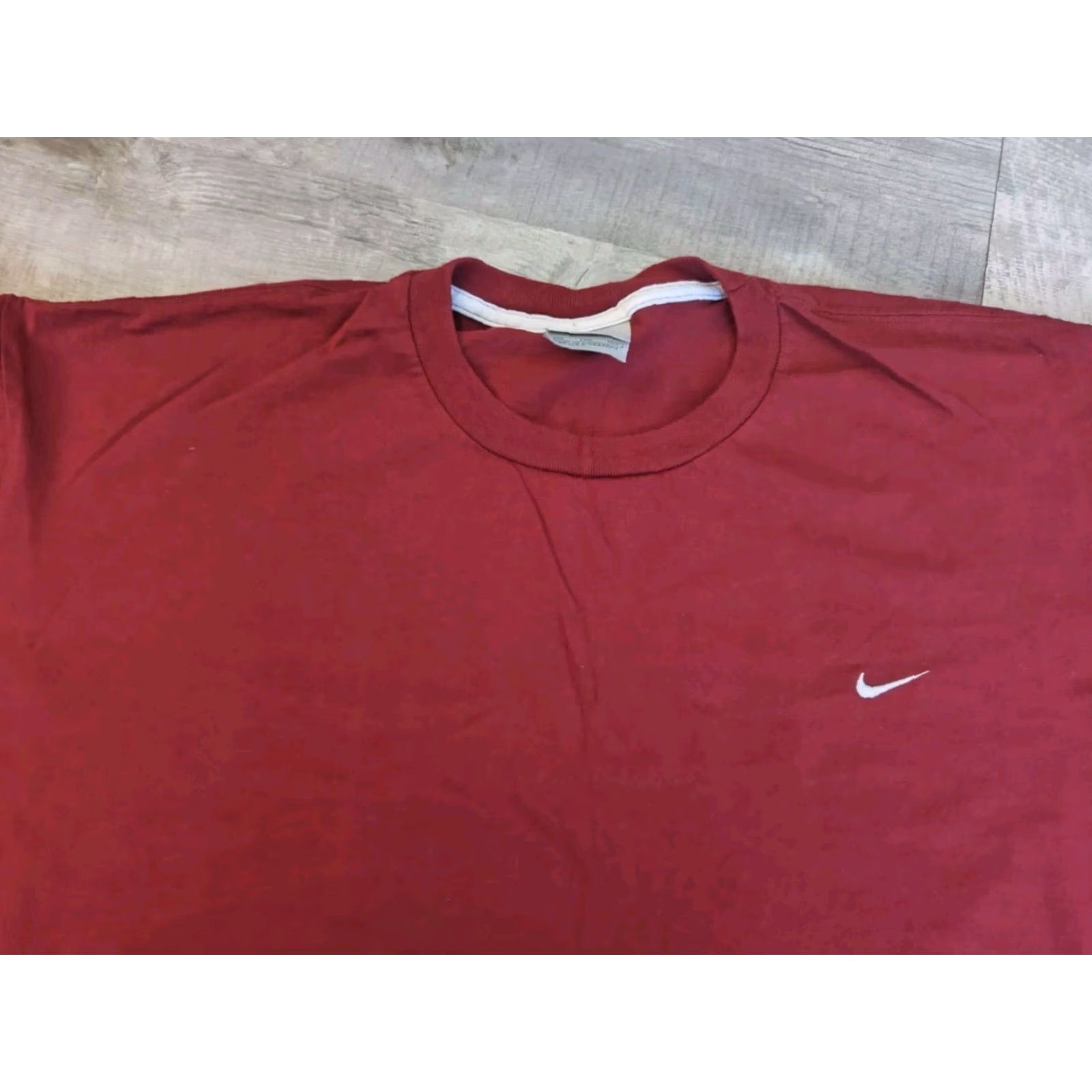 Nike VINTAGE Nike T-Shirt 3XL Red Mini Swoosh Y2K 90s Mens Cotton Regular Fit Size US XXL / EU 58 / 5 - 3 Thumbnail