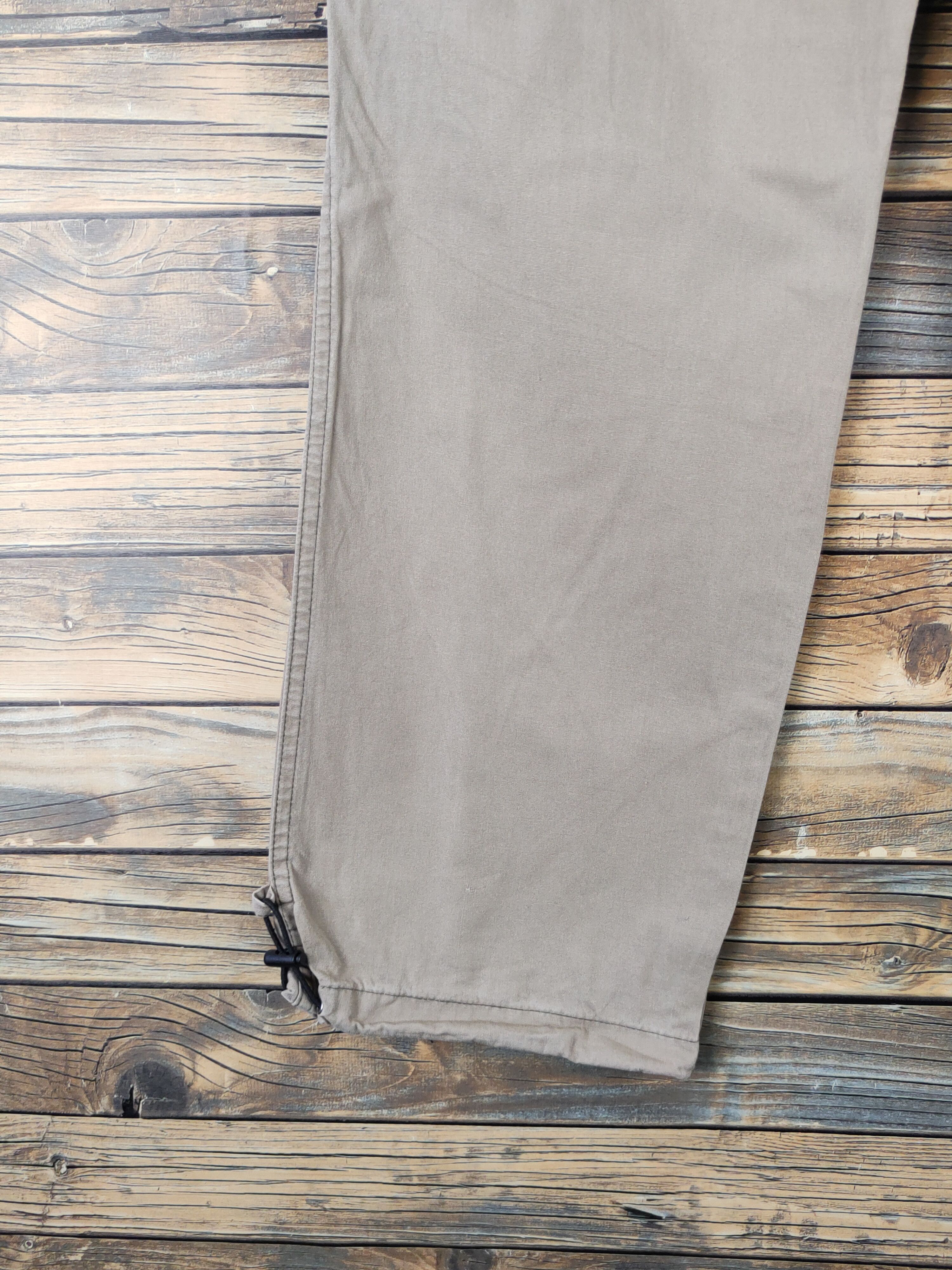 Japanese Brand DL Japanese Brand Beige Multipocket Cargo Pants #2335 Size US 31 - 9 Thumbnail