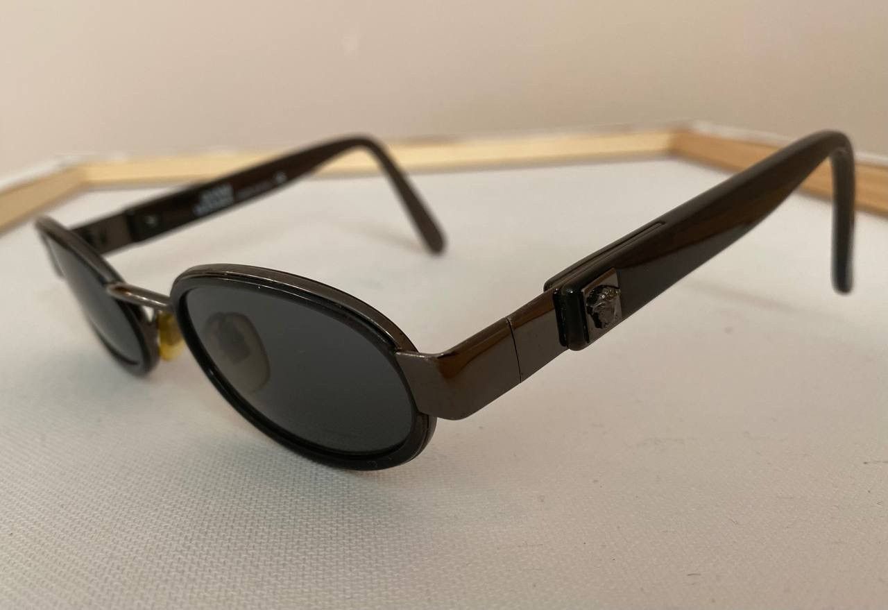 Versace Gianni Versace 1996 Vintage Oval Silver Medusa Sunglasses Size ONE SIZE - 11 Thumbnail