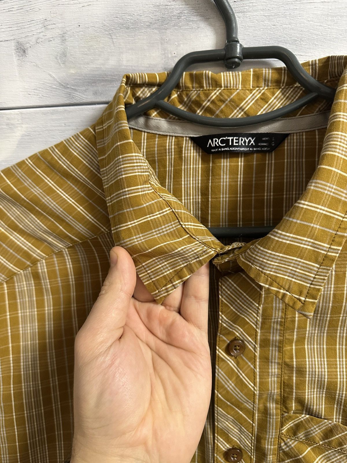 Arc'teryx Rare Button Shirt Arcteryx Outdoor Style. Size US L / EU 52-54 / 3 - 4 Thumbnail
