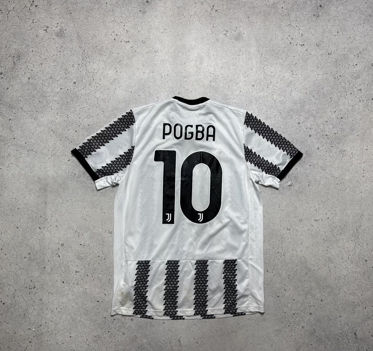 Adidas Adidas FC Juventus 2022/2023 Paul Pogba #10 Soccer Jersey Size US M / EU 48-50 / 2 - 2 Thumbnail