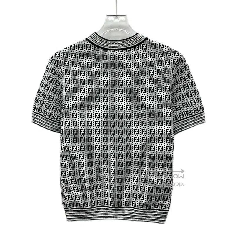 Fendi Fendi Color Block Knit Sweater for Women . Size M / US 6-8 / IT 42-44 - 2 Thumbnail