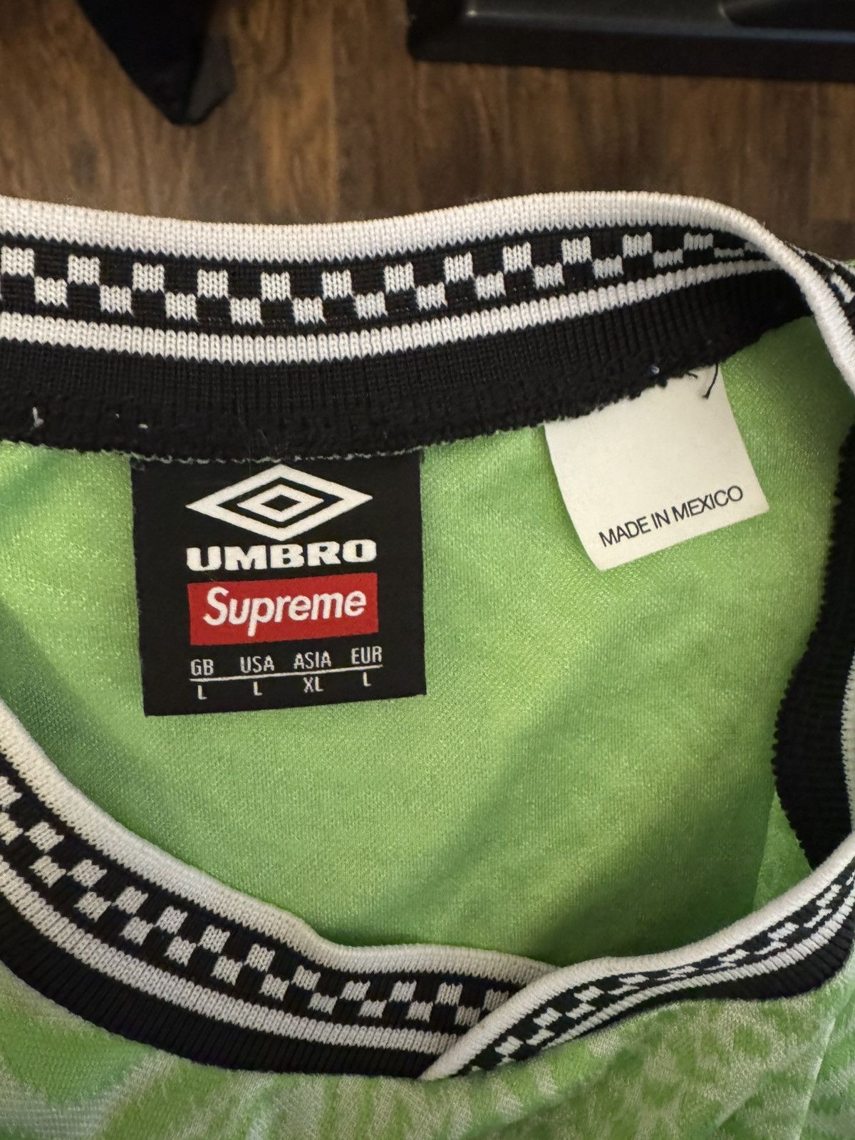 Supreme Supreme Umbro Jacquard Animal Print Soccer Jersey S/S 23 L Size US L / EU 52-54 / 3 - 5 Thumbnail